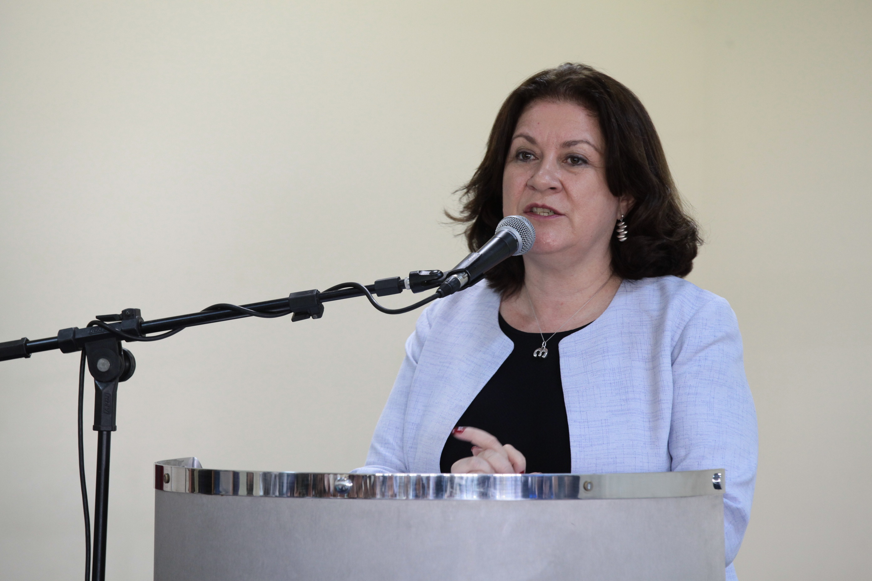 Ministra do Planejamento Mirian Belchior - Assinatura sobre estudos da Ferrovia da Integração - Chapecó. Fotos: Miriam Zomer/Agência AL