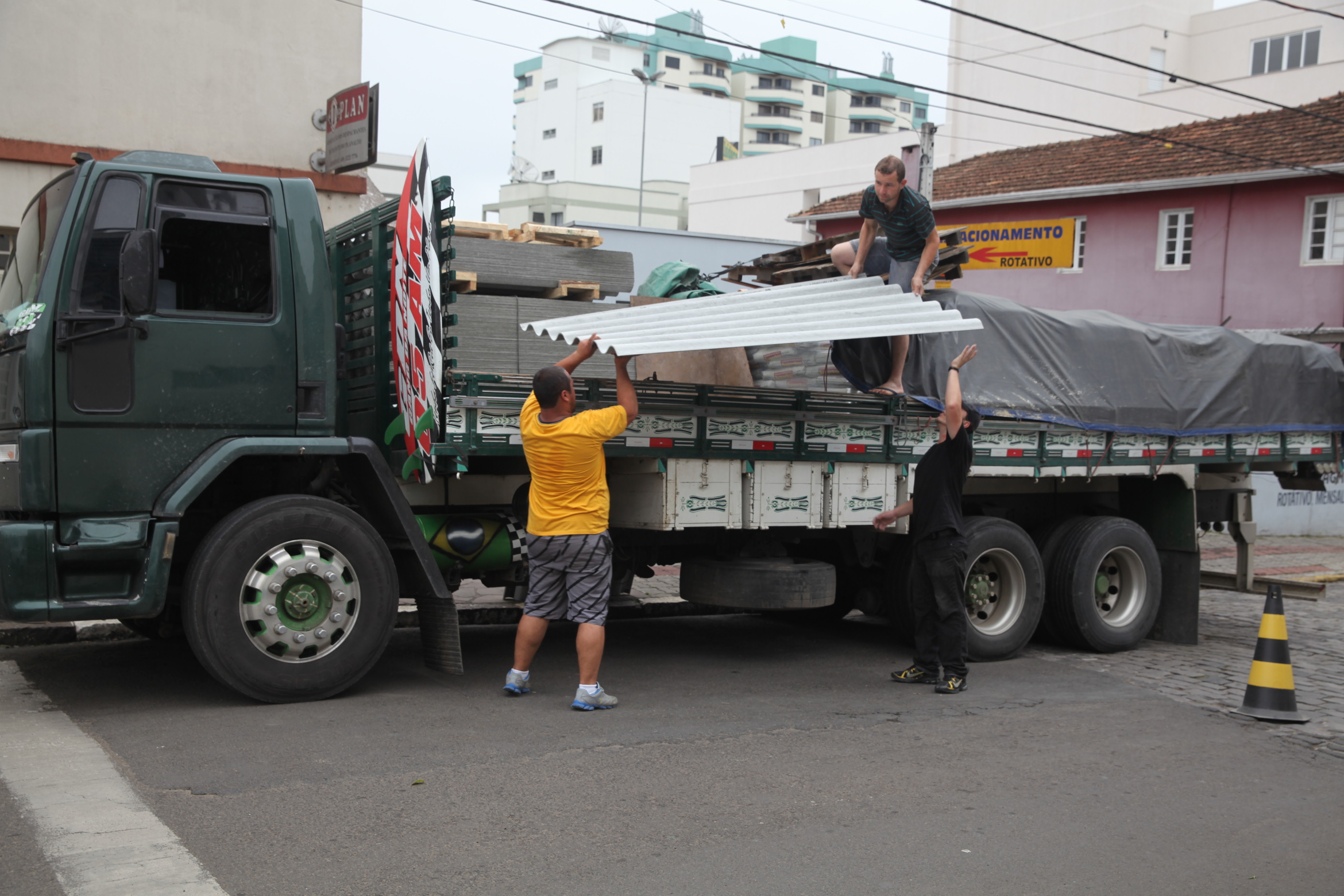 Estragos da Chuva de Granizo em Lages. Fotos: Miriam Zomer/Agência AL