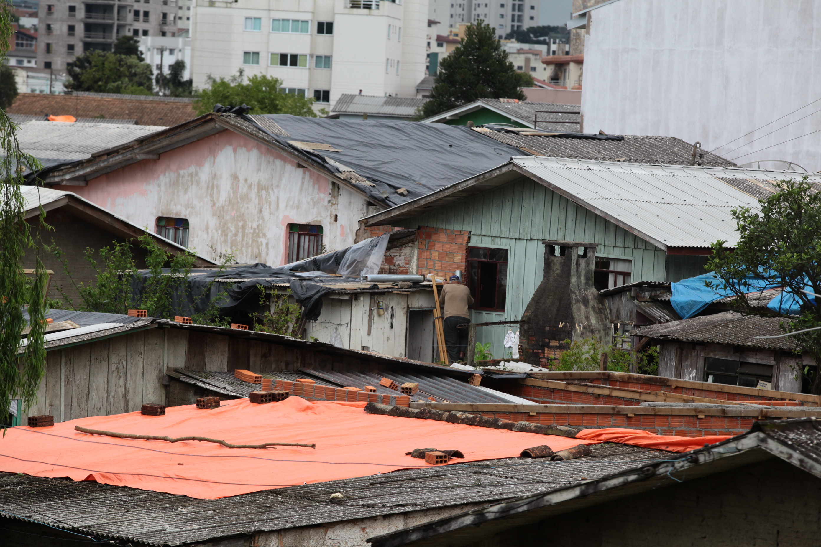 Estragos da Chuva de Granizo em Lages. Fotos: Miriam Zomer/Agência AL