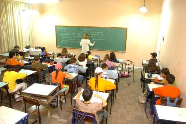 Prazo para rematrícula nas escolas estaduais termina sexta-feira