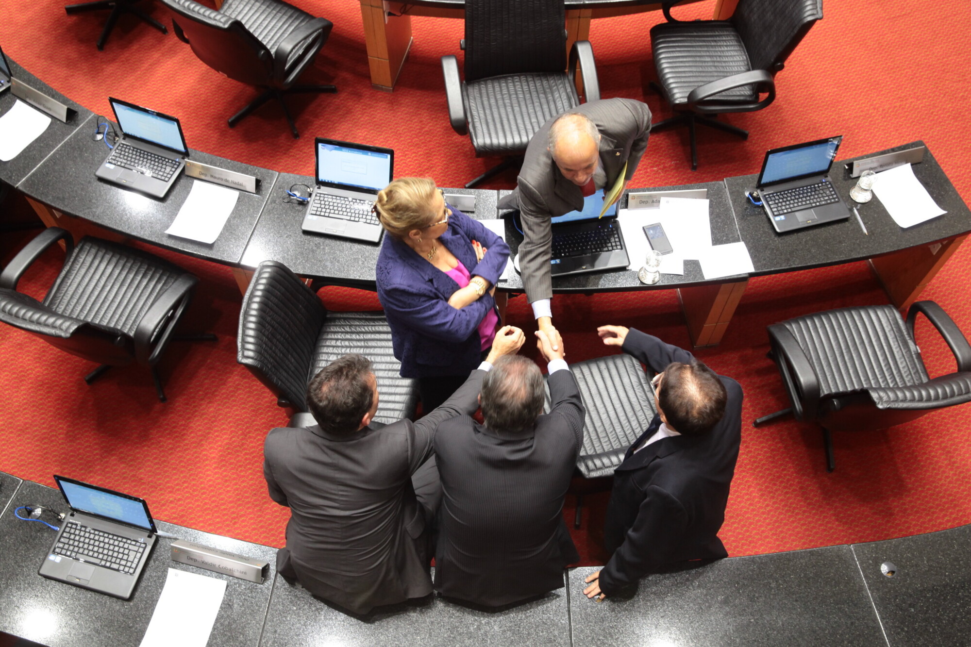 Assembleia aprova programa Inclusão Profissional Pós-Abrigo