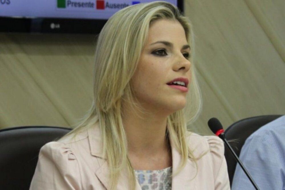 Vereadora Thatiane Teixeira presidirá a Escola do Legislativo da Câmara de Criciúma. FOTO: Divulgação