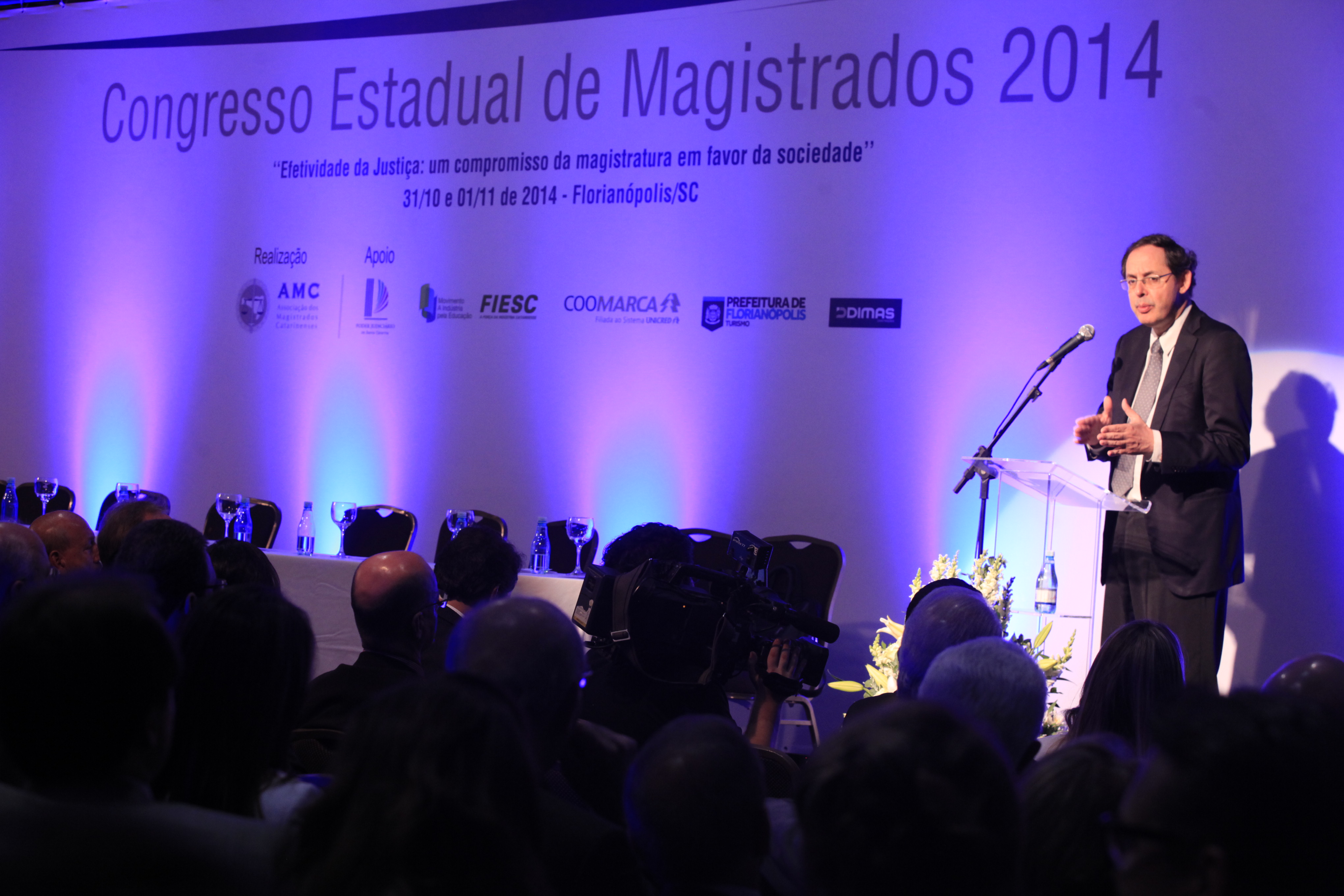 Eduardo Giannetti palestrante  no Congresso Estadual de Magistrados 2014 Foto Carlos Kilian/Agência AL