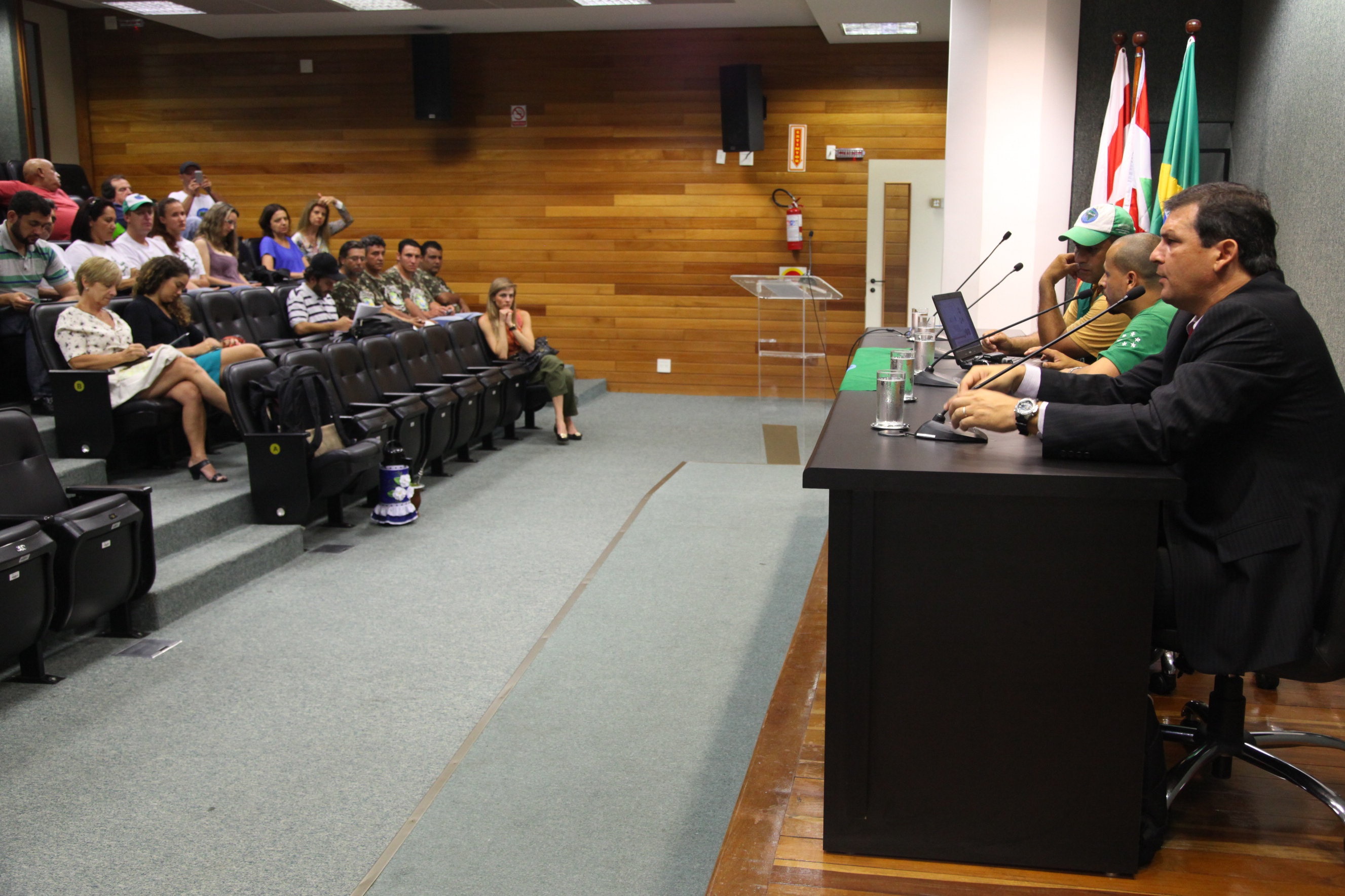 Encontro Regional Sociedade e Catadores - Foto: Juliana Stadnik / Agência AL