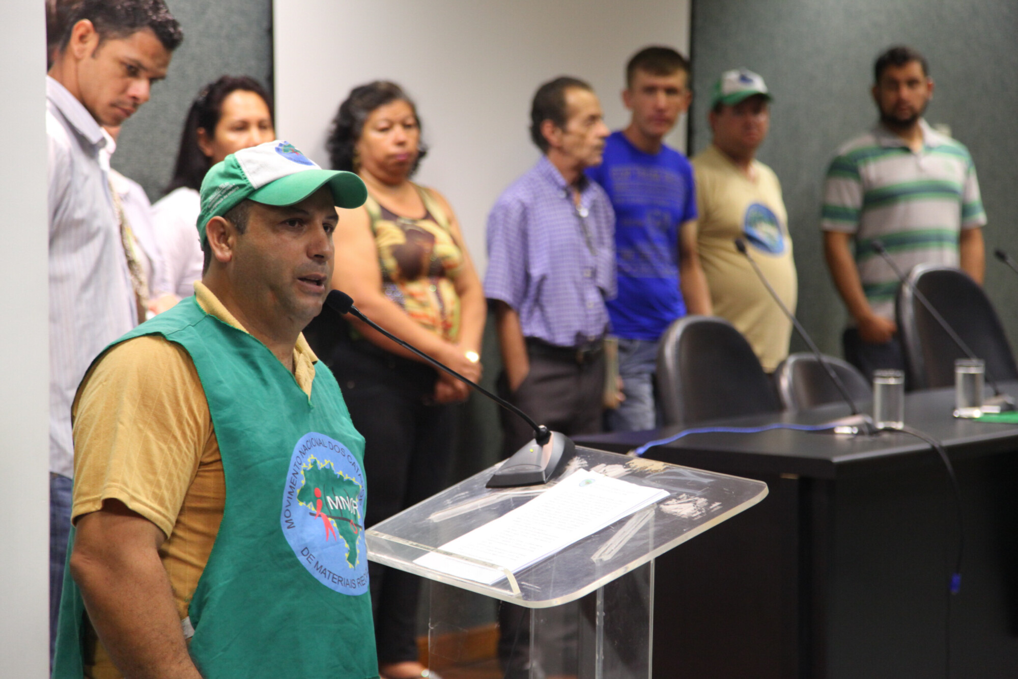 Recicladores defendem que encerramento dos lixões seja precedido de ações de inclusão formal dos profissionais. FOTOS: Juliana Stadnik/Agência AL