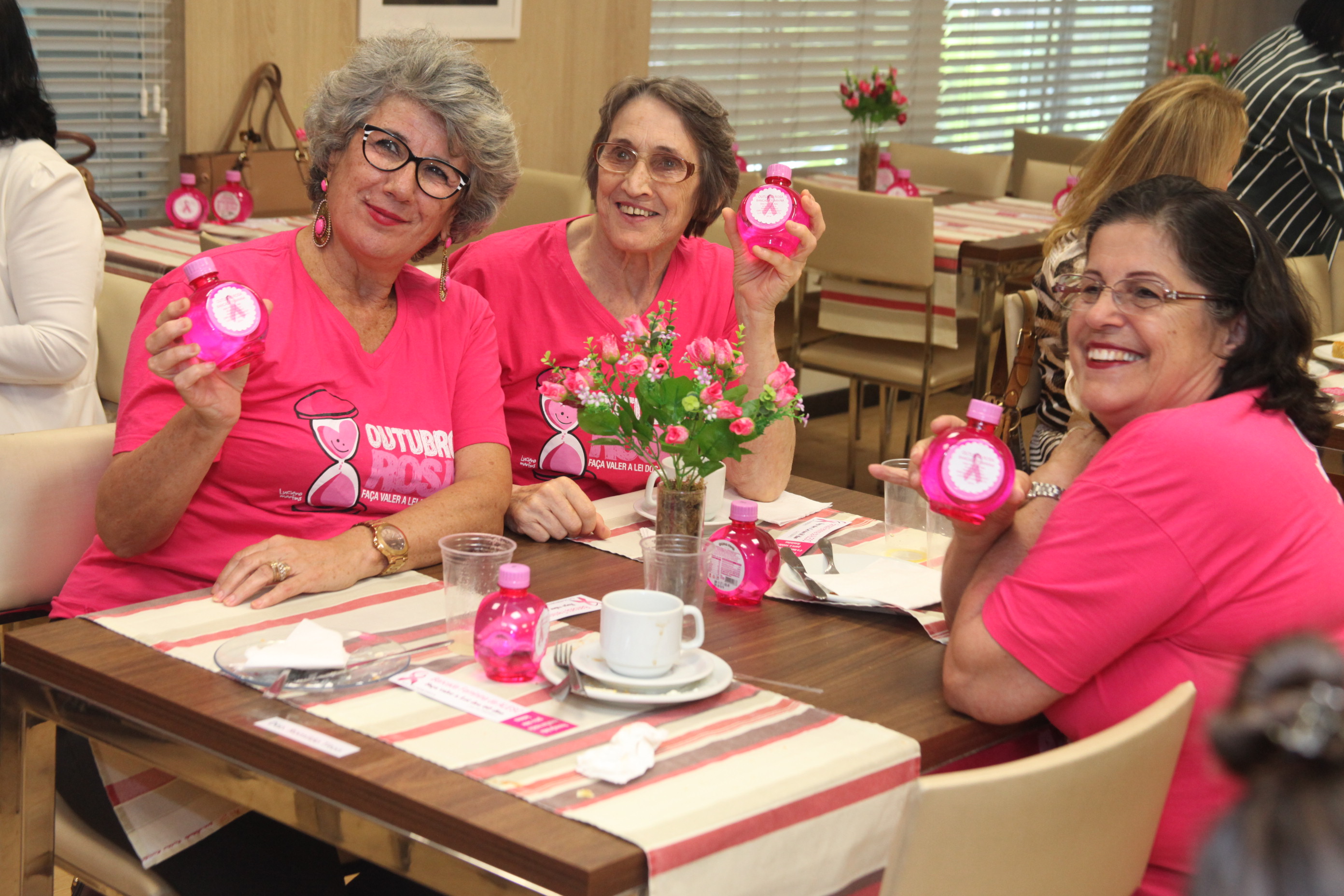 Café da Tarde - Outubro Rosa. Foto: Fábio Queiroz / Agência AL