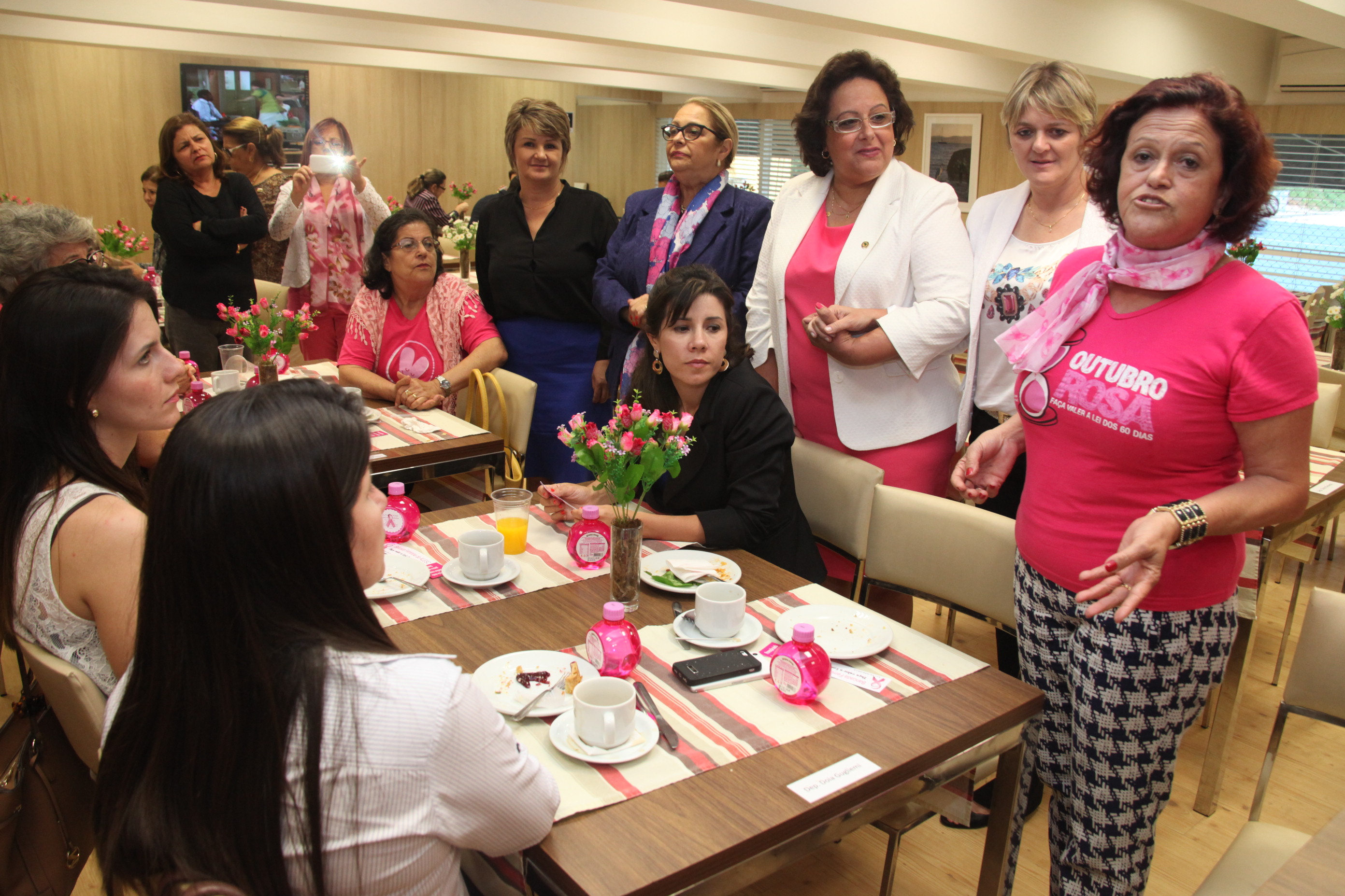 Café da Tarde - Outubro Rosa. Foto: Fábio Queiroz / Agência AL