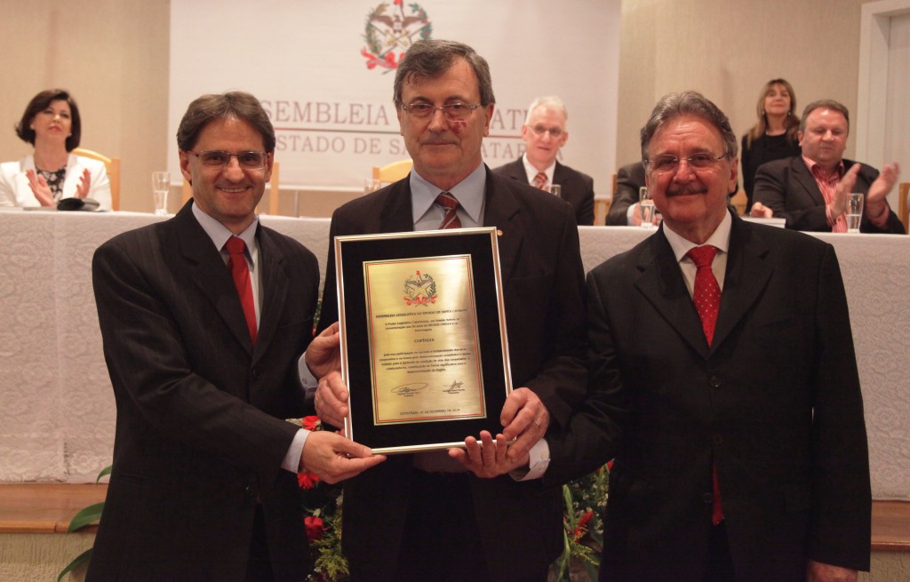 Sessão Solene em Homenagem aos 30 anos de Fundação do SICOOB CREDIAU-SC em Concórdia    Foto Carlos Kilian/Agência AL
