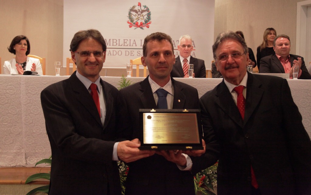 Sessão Solene em Homenagem aos 30 anos de Fundação do SICOOB CREDIAU-SC em Concórdia    Foto Carlos Kilian/Agência AL
