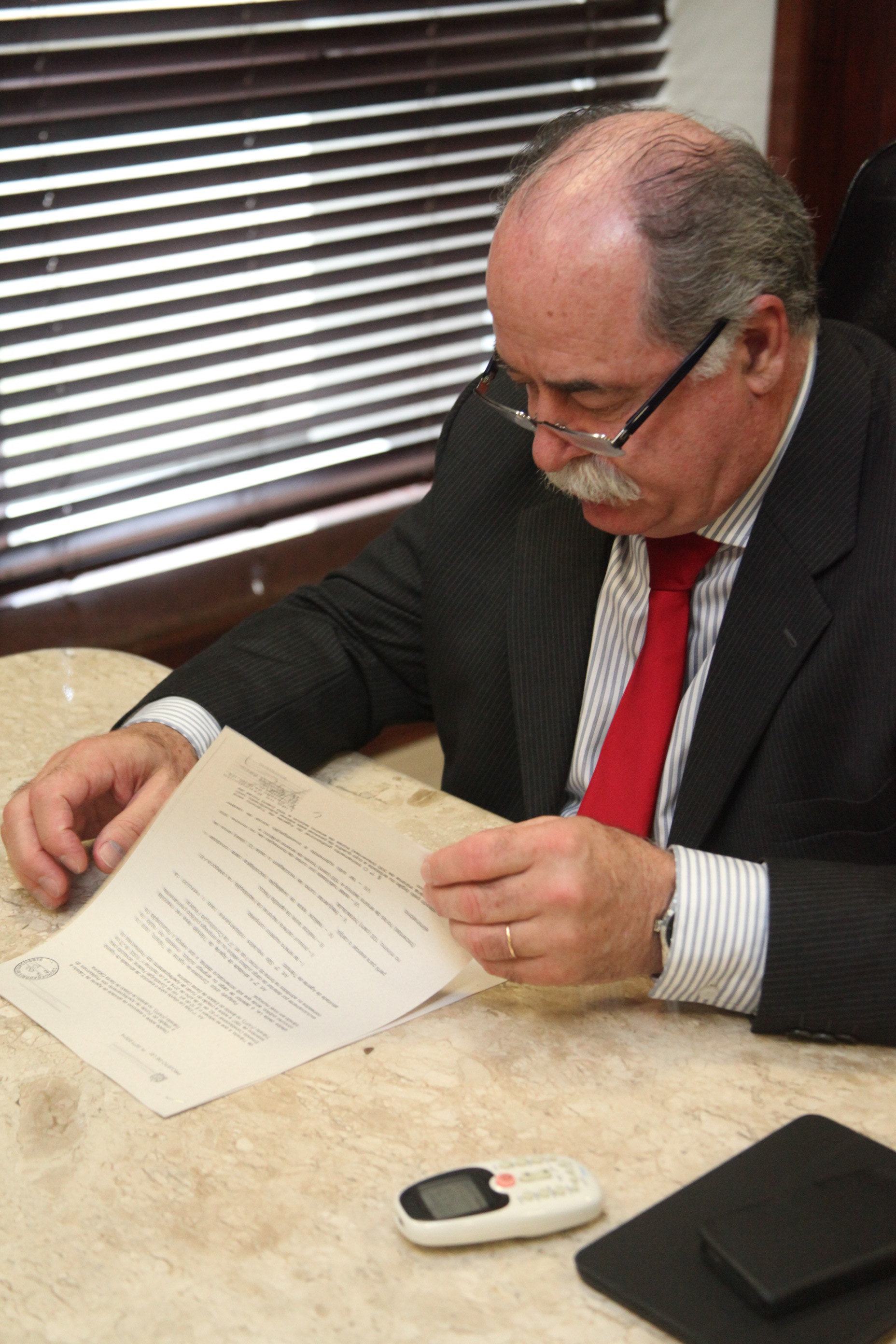 Agentes de trânsito reúnem-se com o Presidente da Alesc deputado Romildo Titon. Foto: Fábio Queiroz / Agência AL