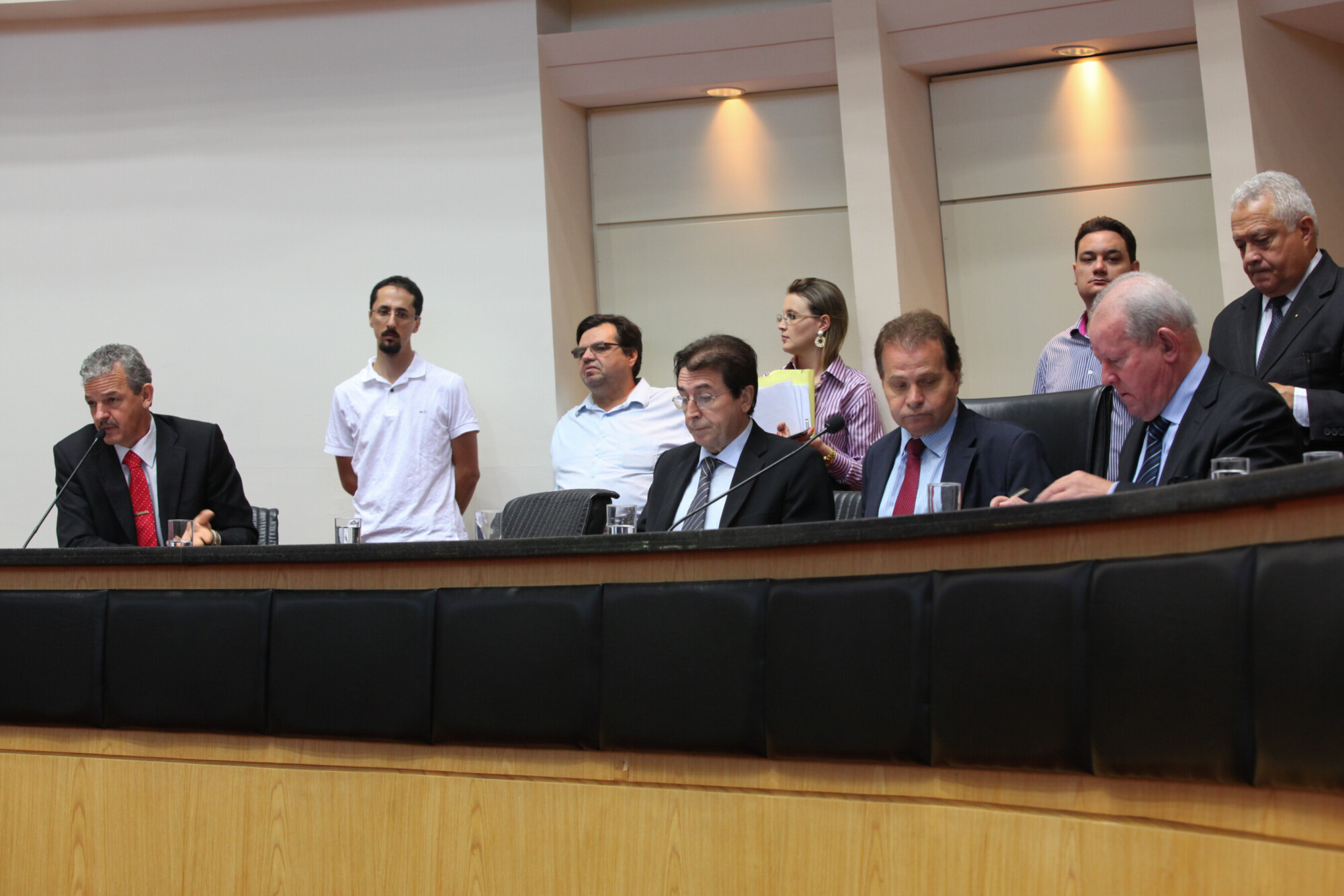 Votação na Comissão de Finanças de projeto que proíbe amianto é novamente adiada