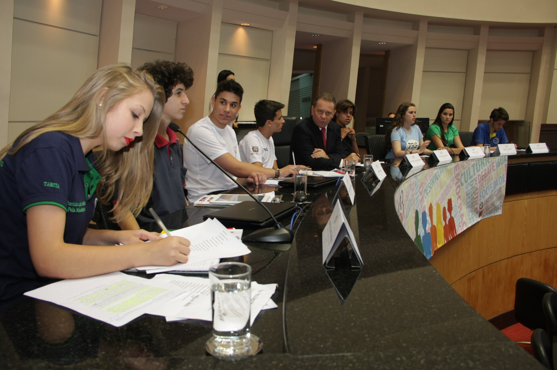 18ª edição do programa foi encerrada com sessão plenária. FOTOS: Carlos Kilian/Agência AL e Pedro Squizatto/Escola do Legislativo