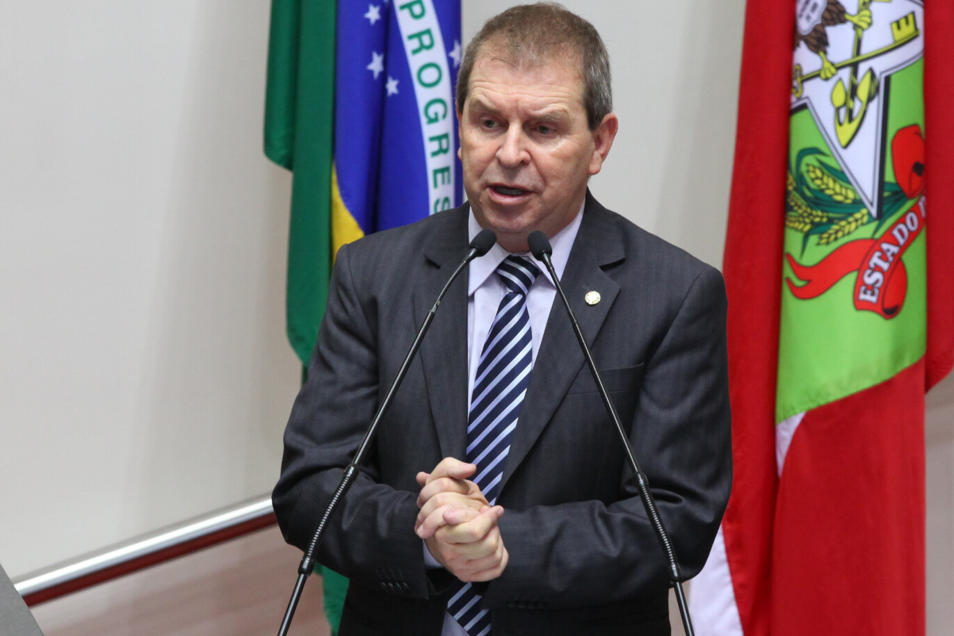 Deputados contestam condenação de agente de trânsito