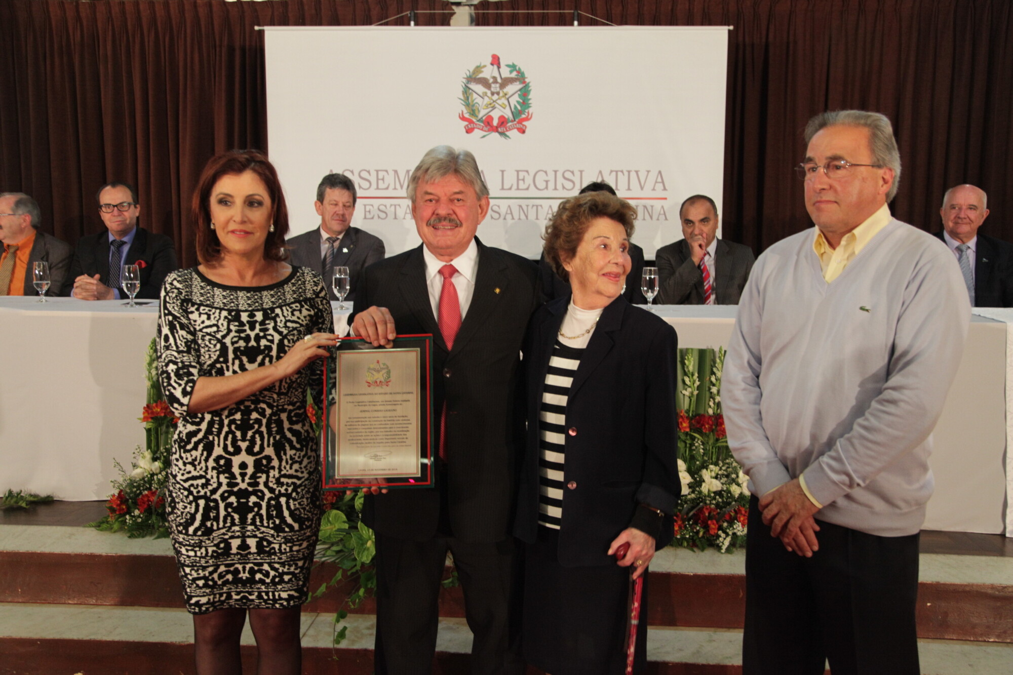 Parlamento homenageia 75 anos do Correio Lageano