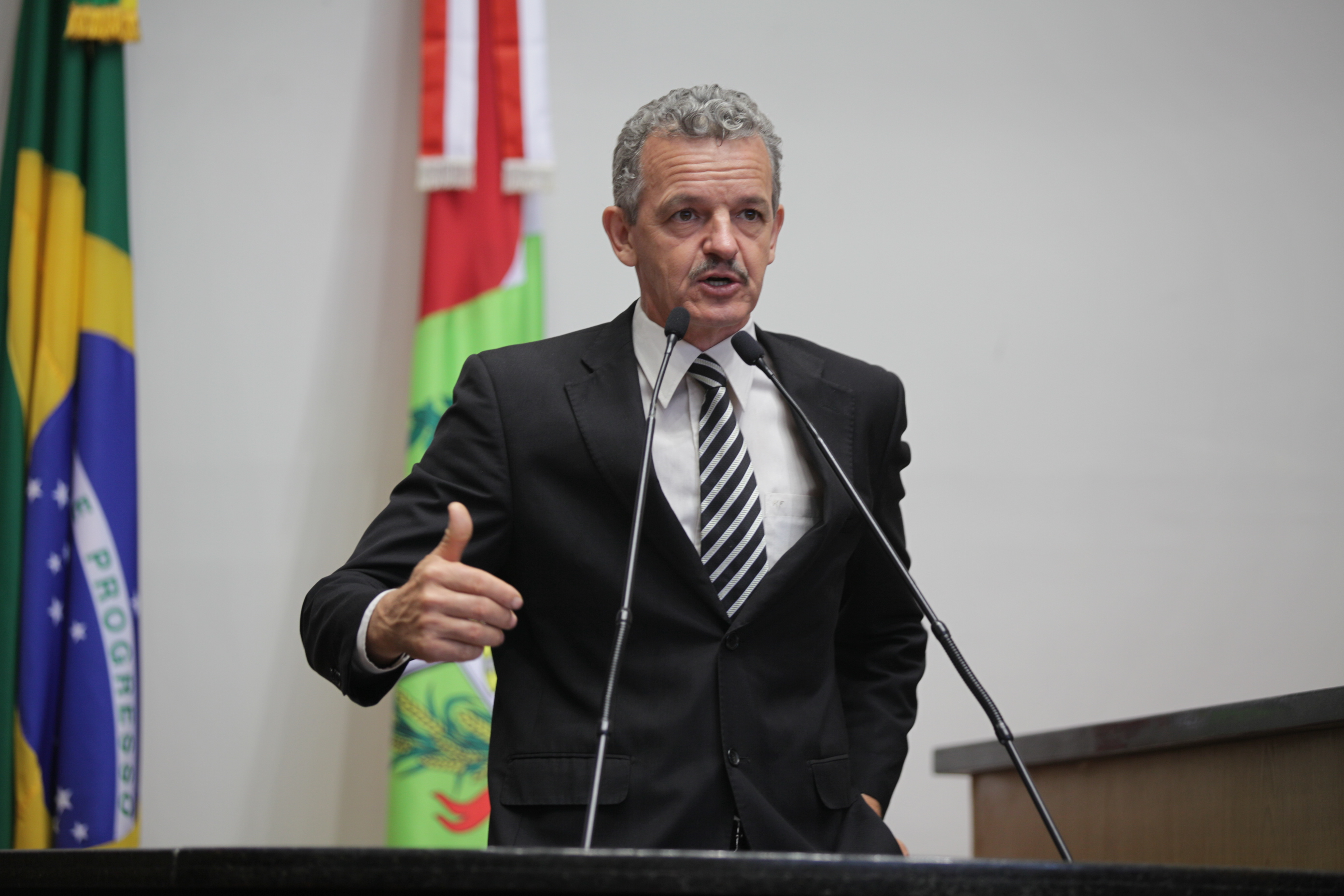 Sessão Plenária - Deputado Dirceu Dresch (PT)
