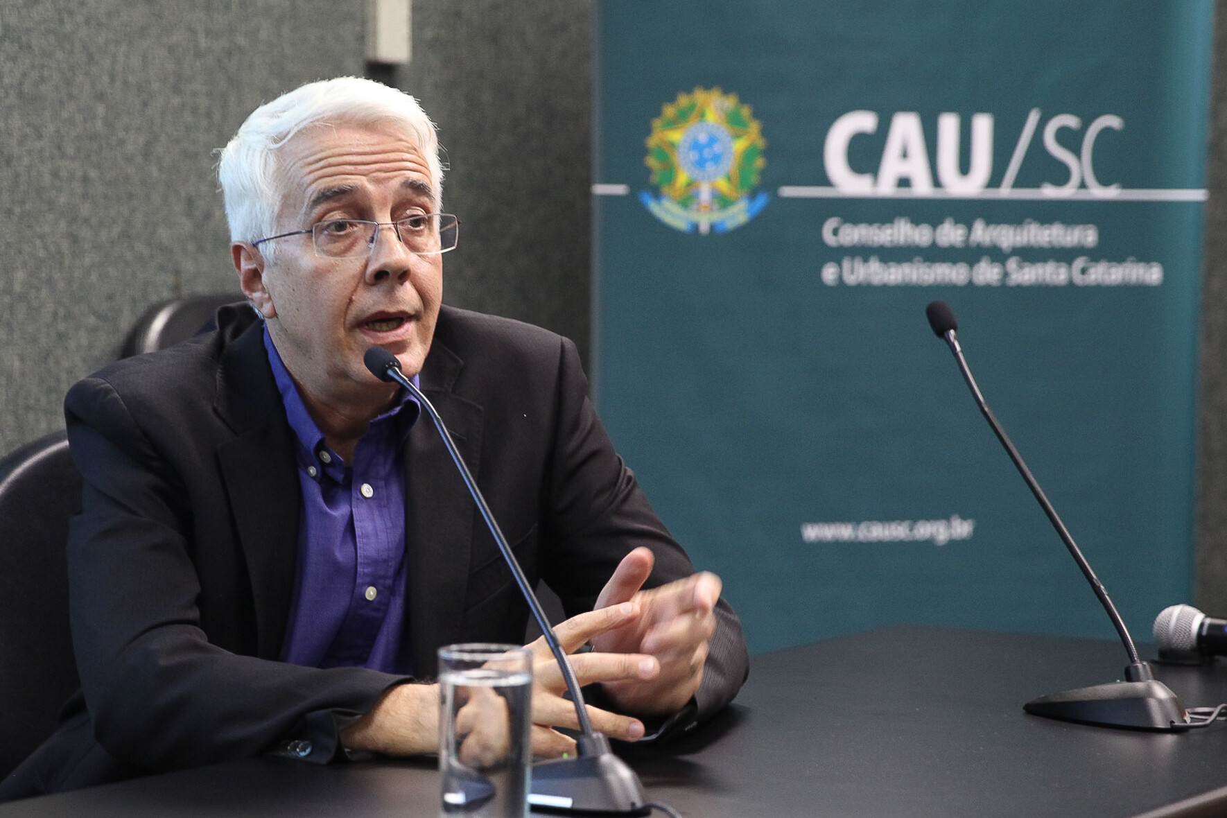 O arquiteto Vladir Bartalini, palestrante do seminário. FOTO: Miriam Zomer/Agência AL