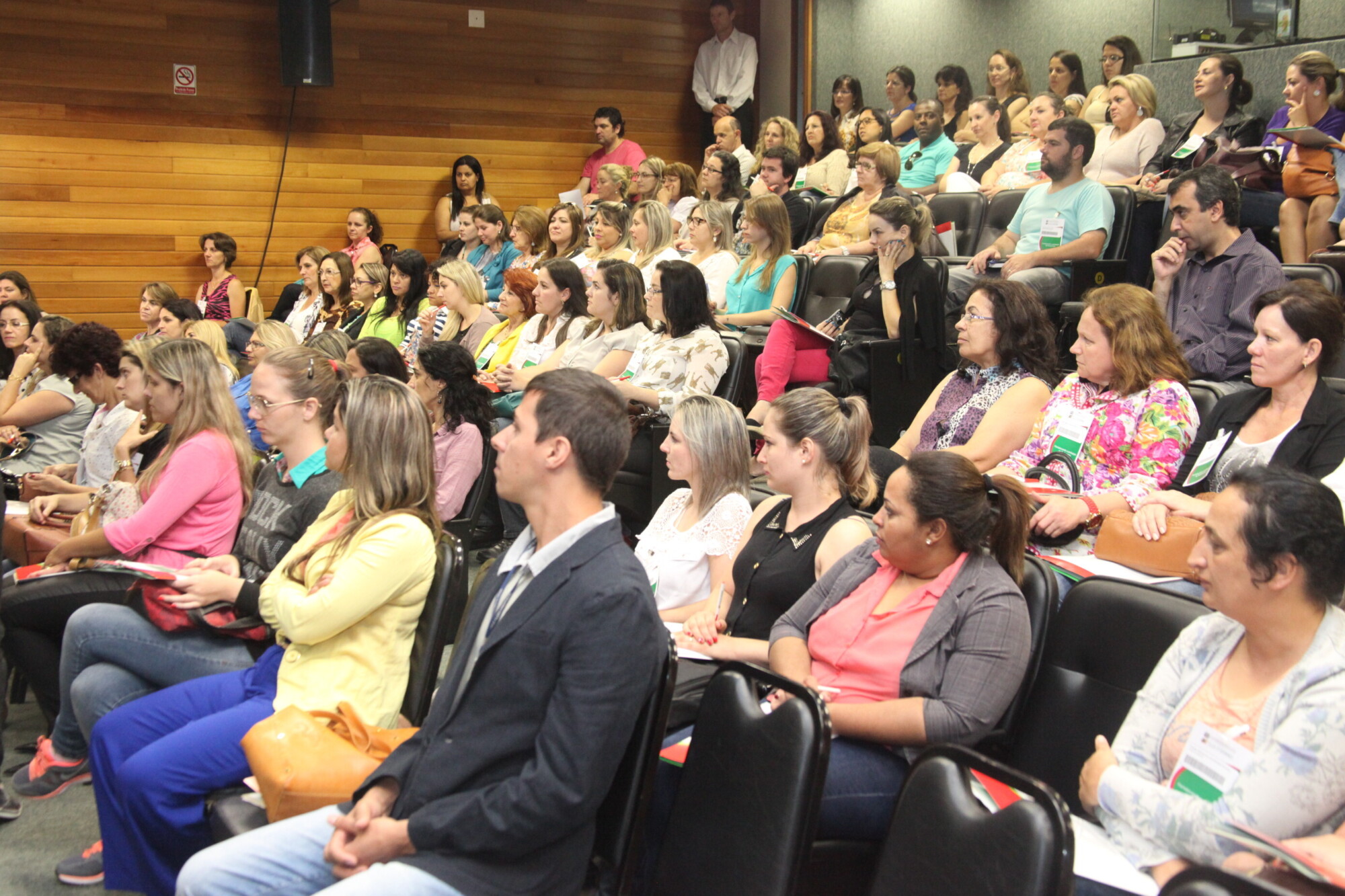 Evento divulga novas práticas pedagógicas voltadas às pessoas com deficiência. FOTOS: Fábio Queiroz/Agência AL