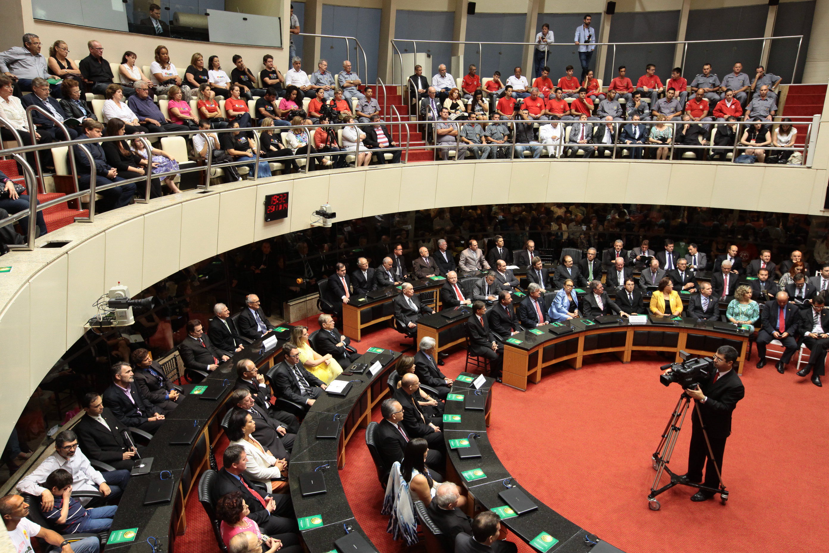 Sessão Solene de concessão da Comenda do Legislativo Catarinense. Foto: Miriam Zomer/Agência AL
