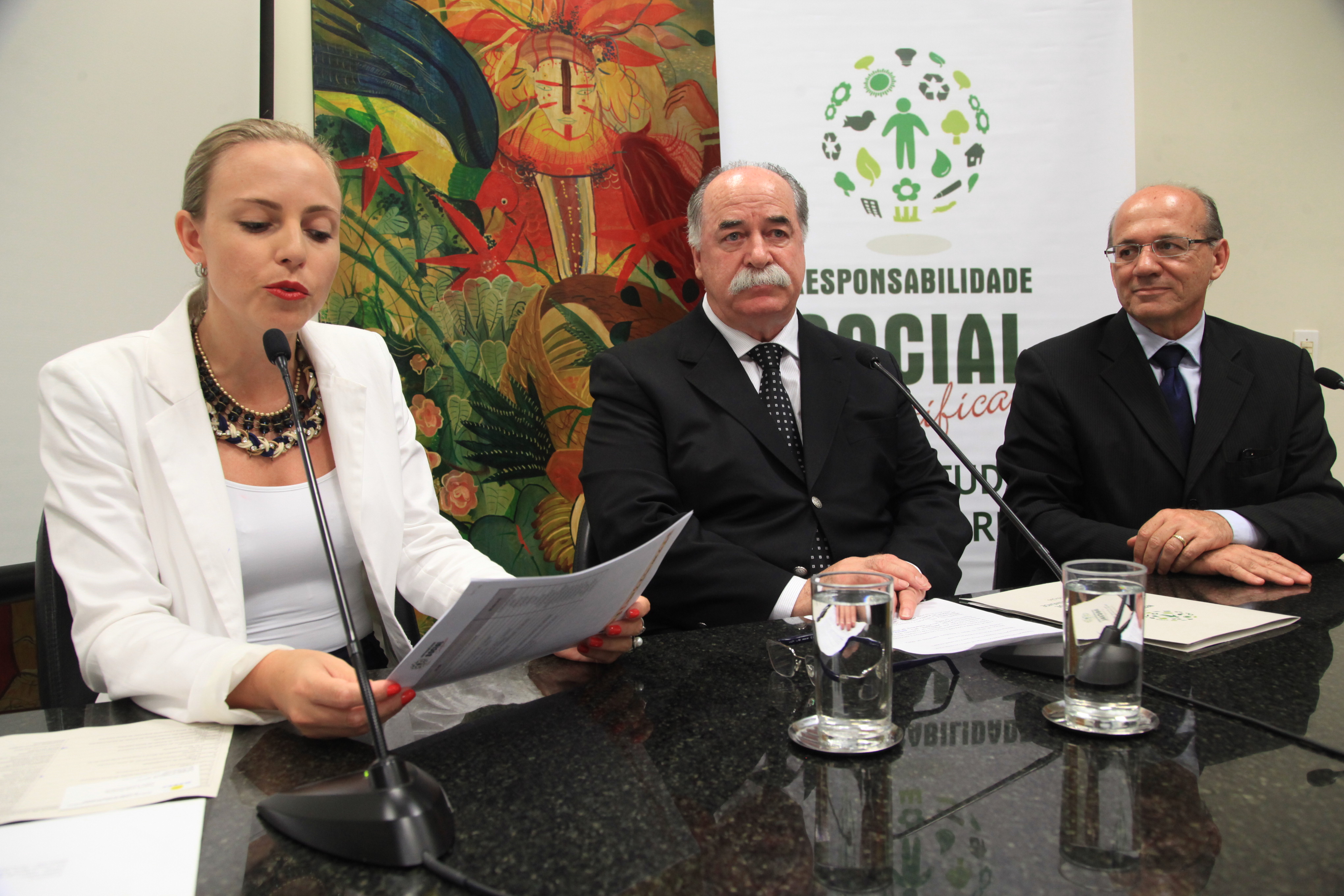 Divulgação das Empresas que receberão o Certificado de Responsabilidade Social. Foto: Carlos Kilian/Agência AL