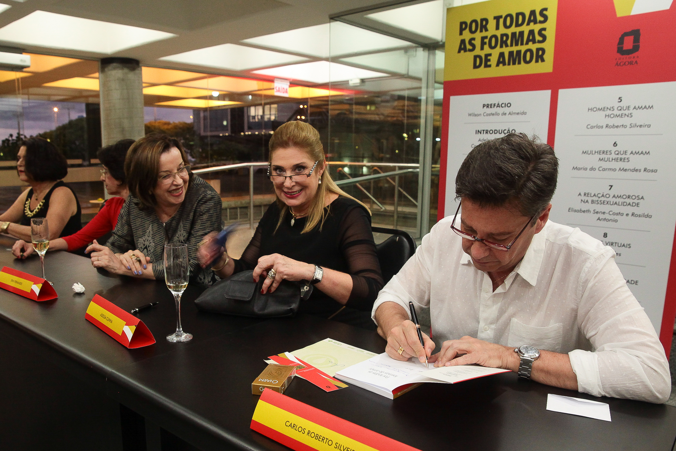 Lançamento do Livro Por todas as formas de Amor - O Psicodramatista Diante das Relações Amorosas. Fotos: Miriam Zomer/Agência AL
