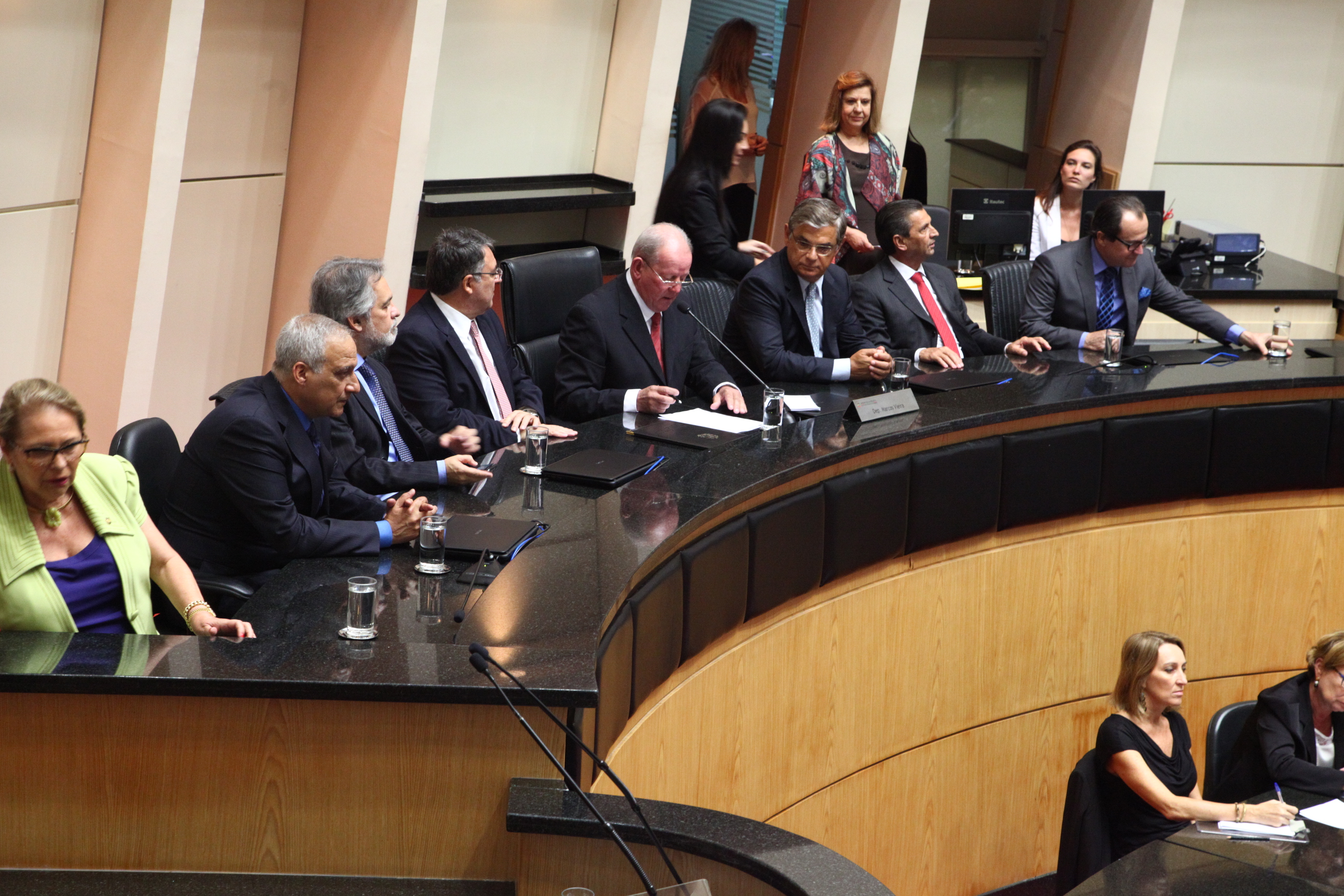 Sessão Solene - Concessão de Título de Cidadão Catarinense ao Senho Derly Massaud da Anunciação