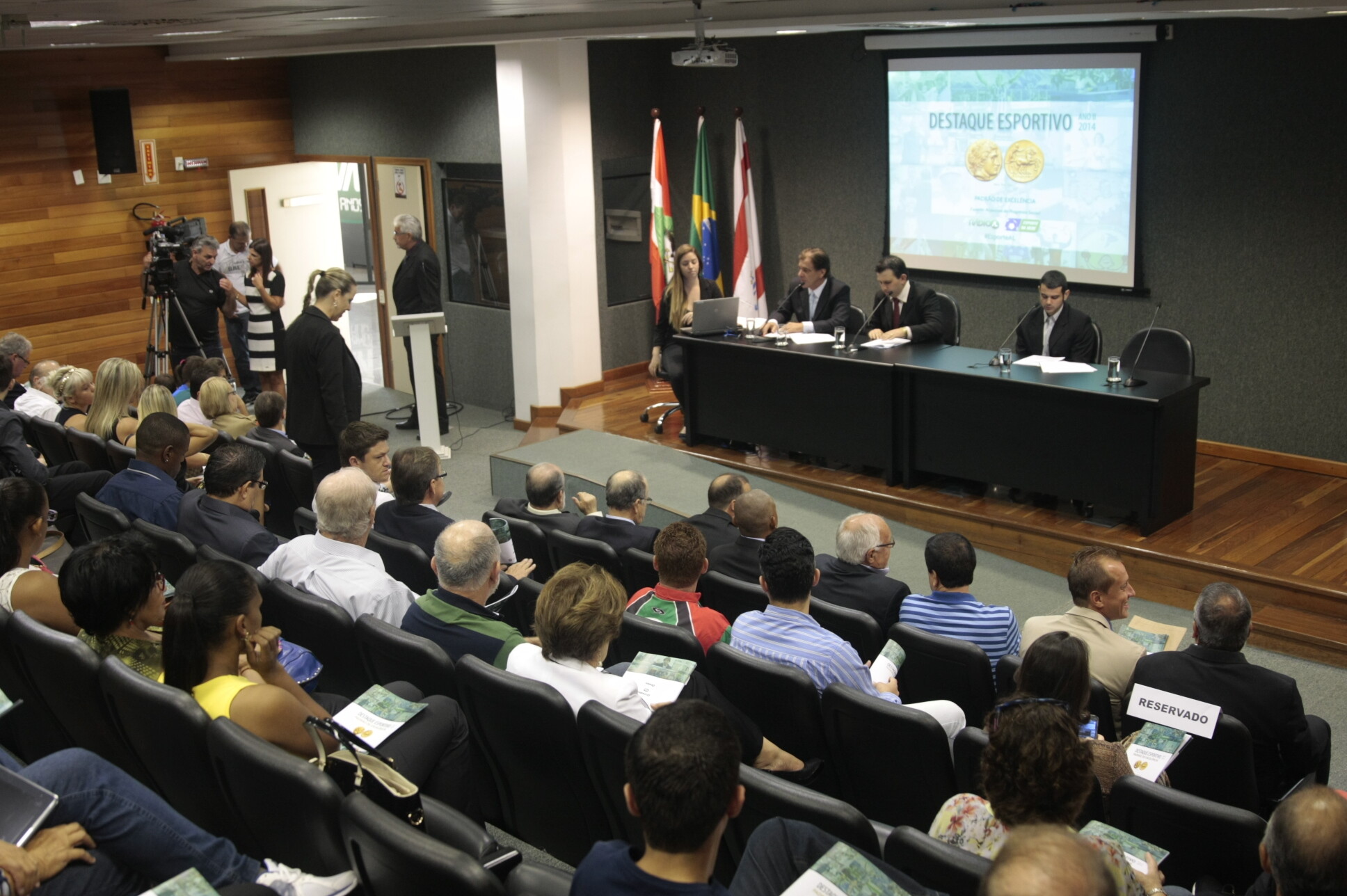Destaque Esportivo – Padrão Excelência de 2014 foi entregue a treinadores e atletas, profissionais e amadores. FOTOS: Yuri Santos/Agência AL