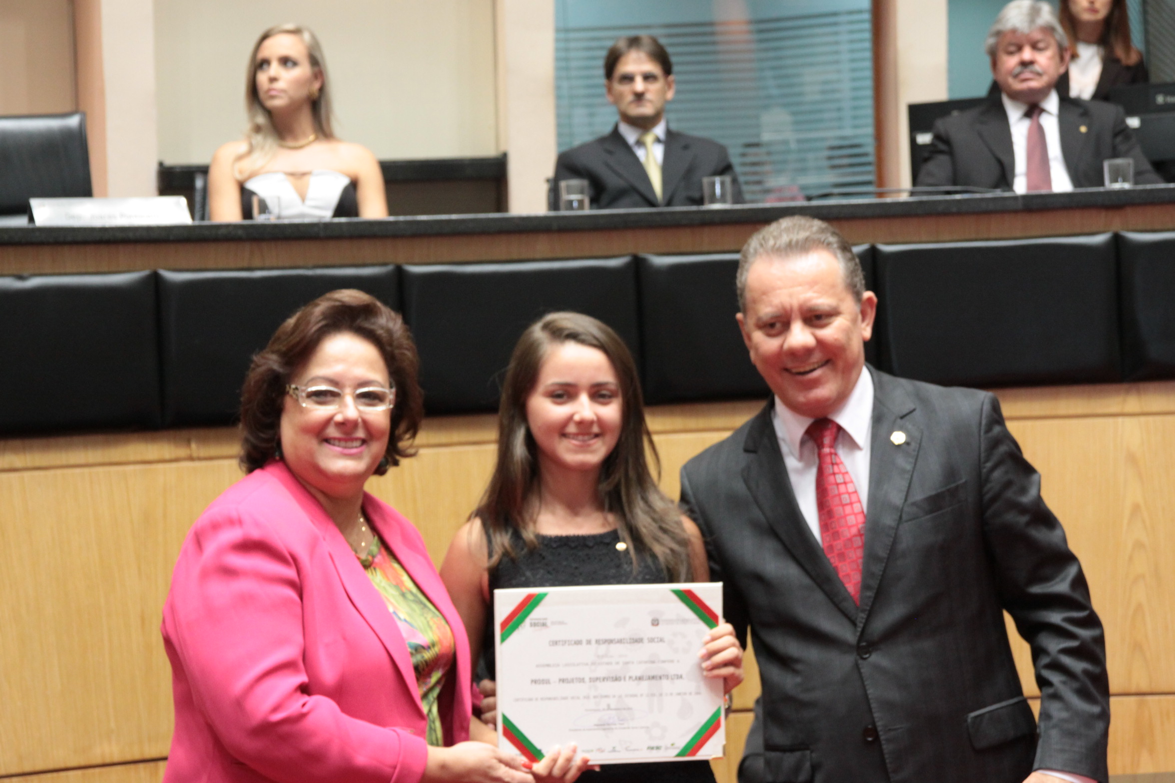 Homenageados na Sessão Especial de Certificação de Responsabilidade Social. Foto: Eduardo Guedes de Oliveira/Alesc