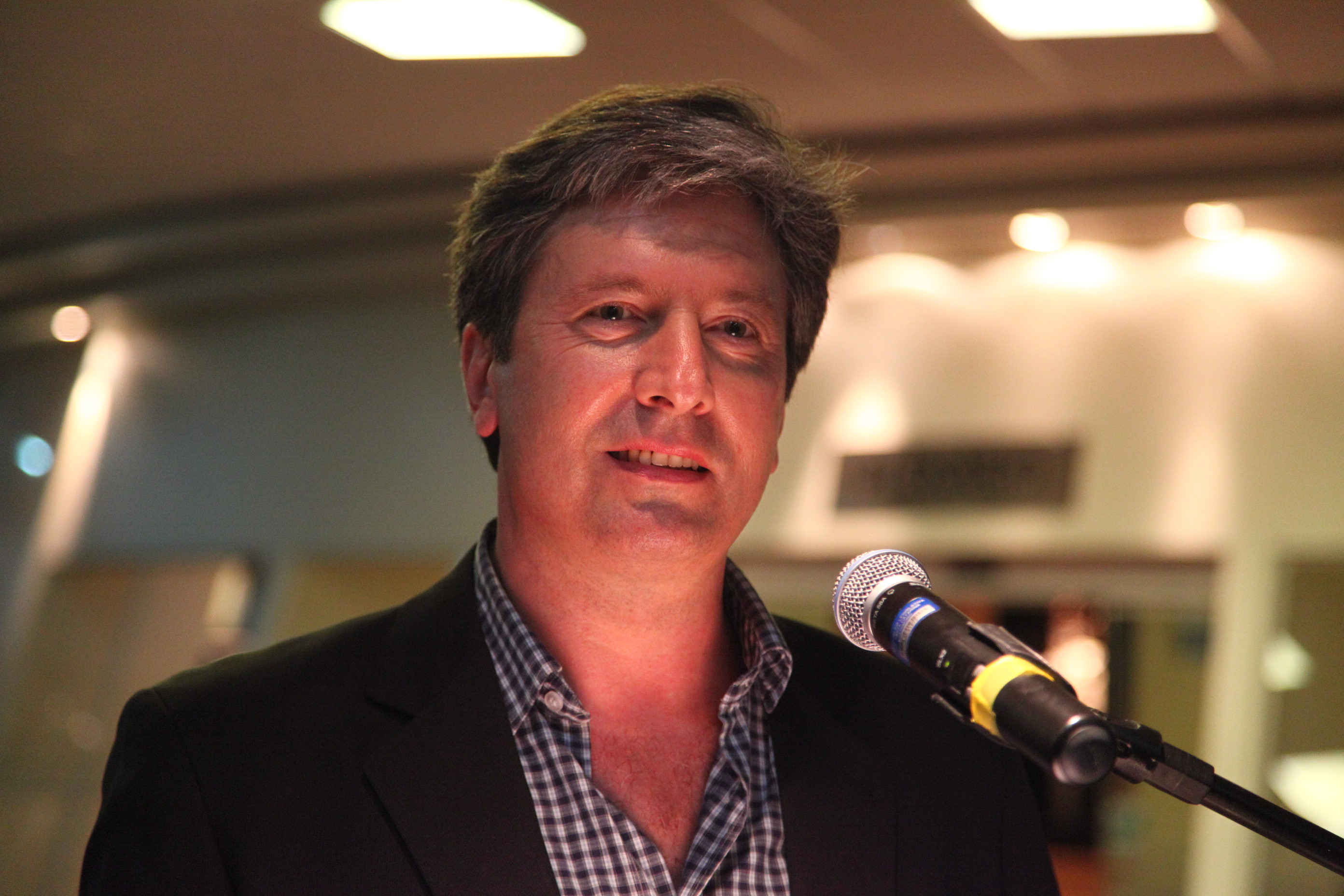 Lançamento Literário - Rancho Queimado na Rota das Neves - Philippe Debled