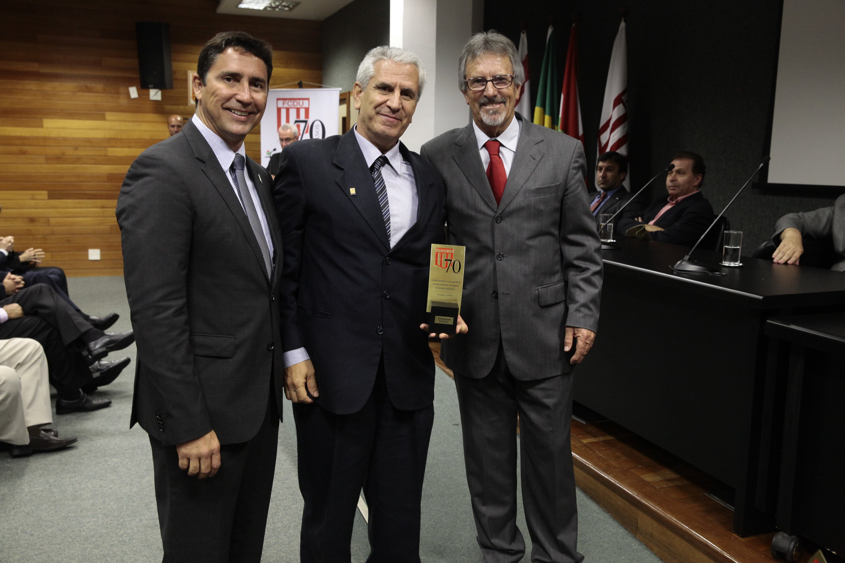 Solenidade alusiva aos 70 anos da Federação Catarinense do Desporto Universitário (FCDU). Foto: Miriam Zomer/Agência AL