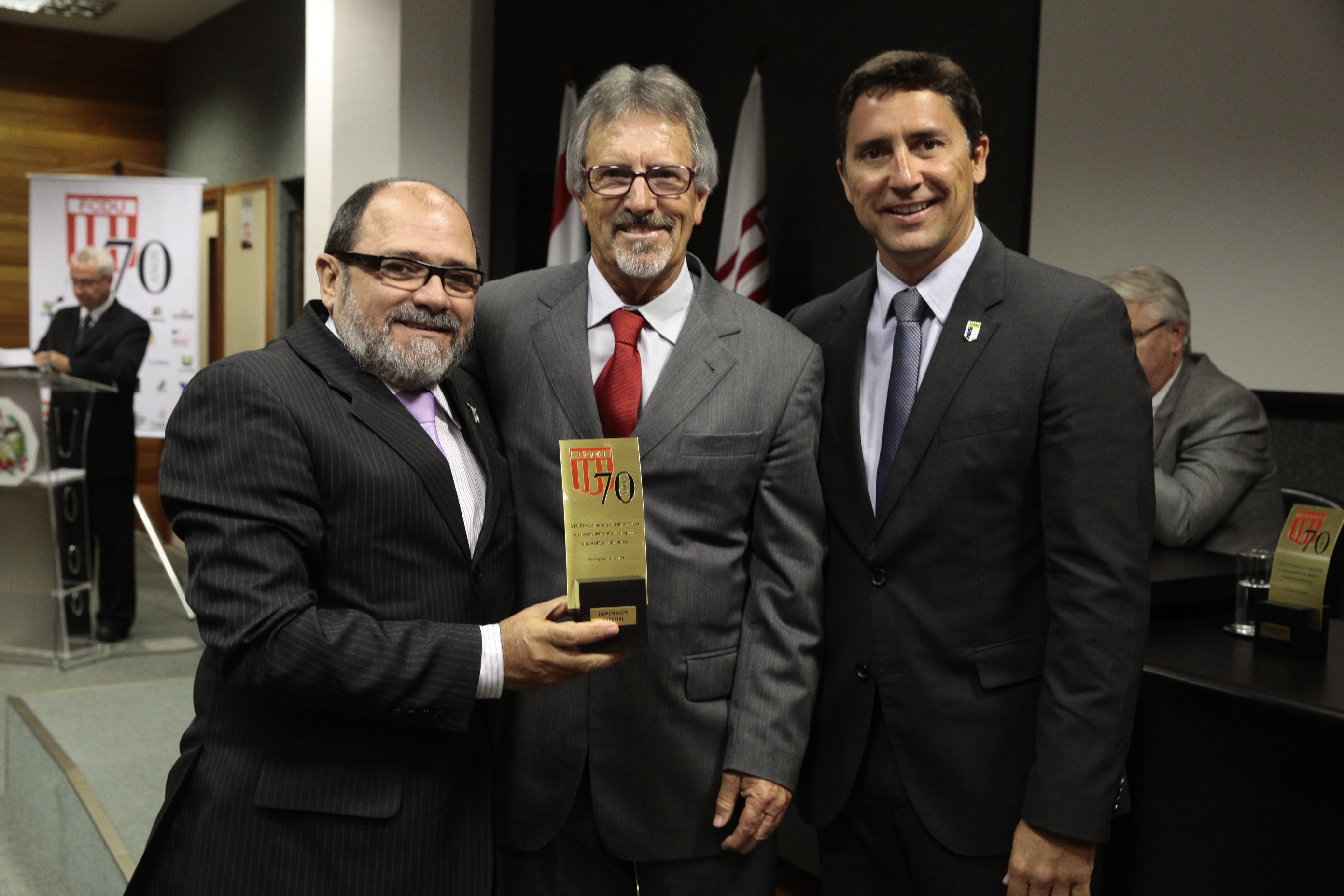 Solenidade alusiva aos 70 anos da Federação Catarinense do Desporto Universitário (FCDU). Foto: Miriam Zomer/Agência AL