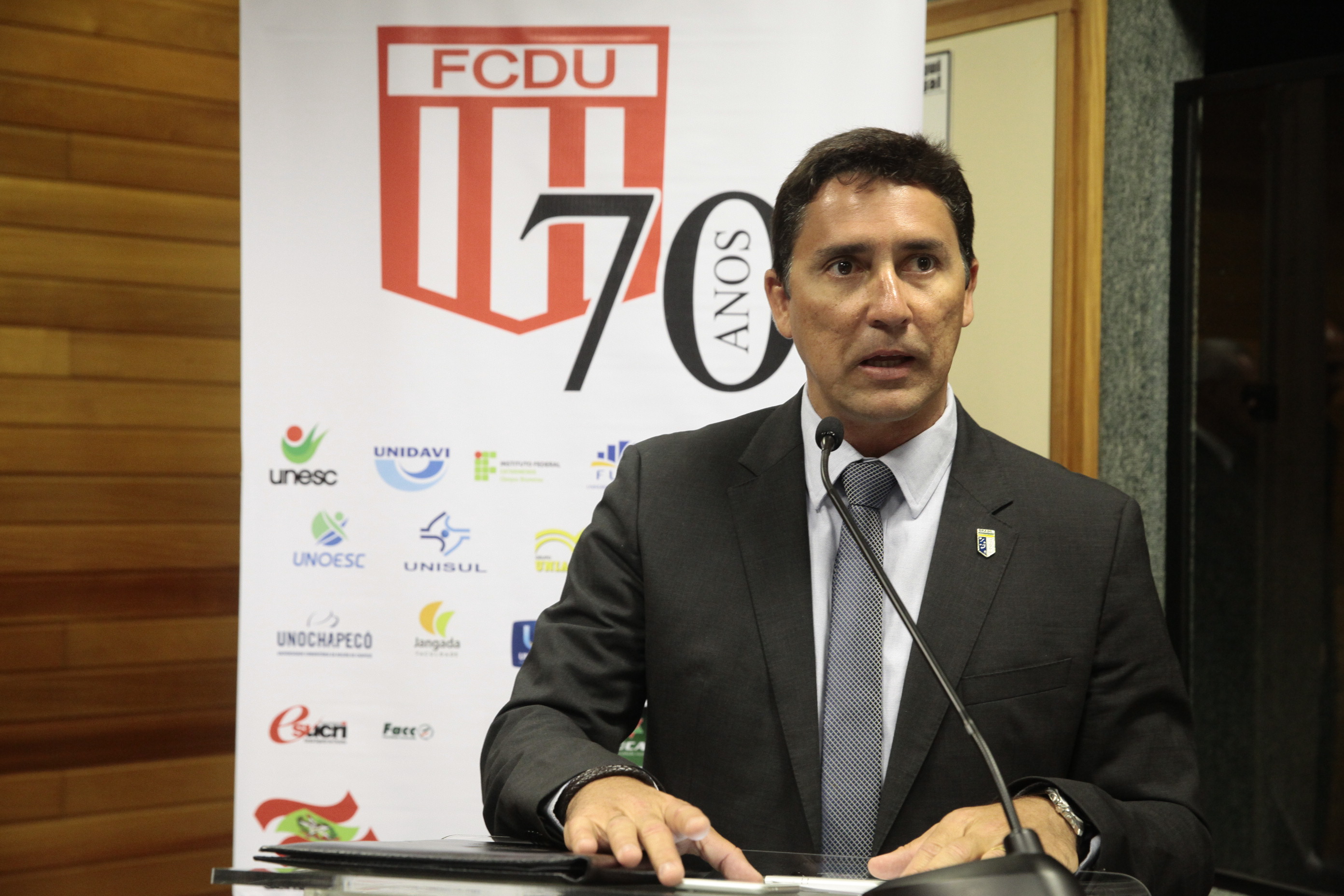 Solenidade alusiva aos 70 anos da Federação Catarinense do Desporto Universitário (FCDU). Foto: Miriam Zomer/Agência AL