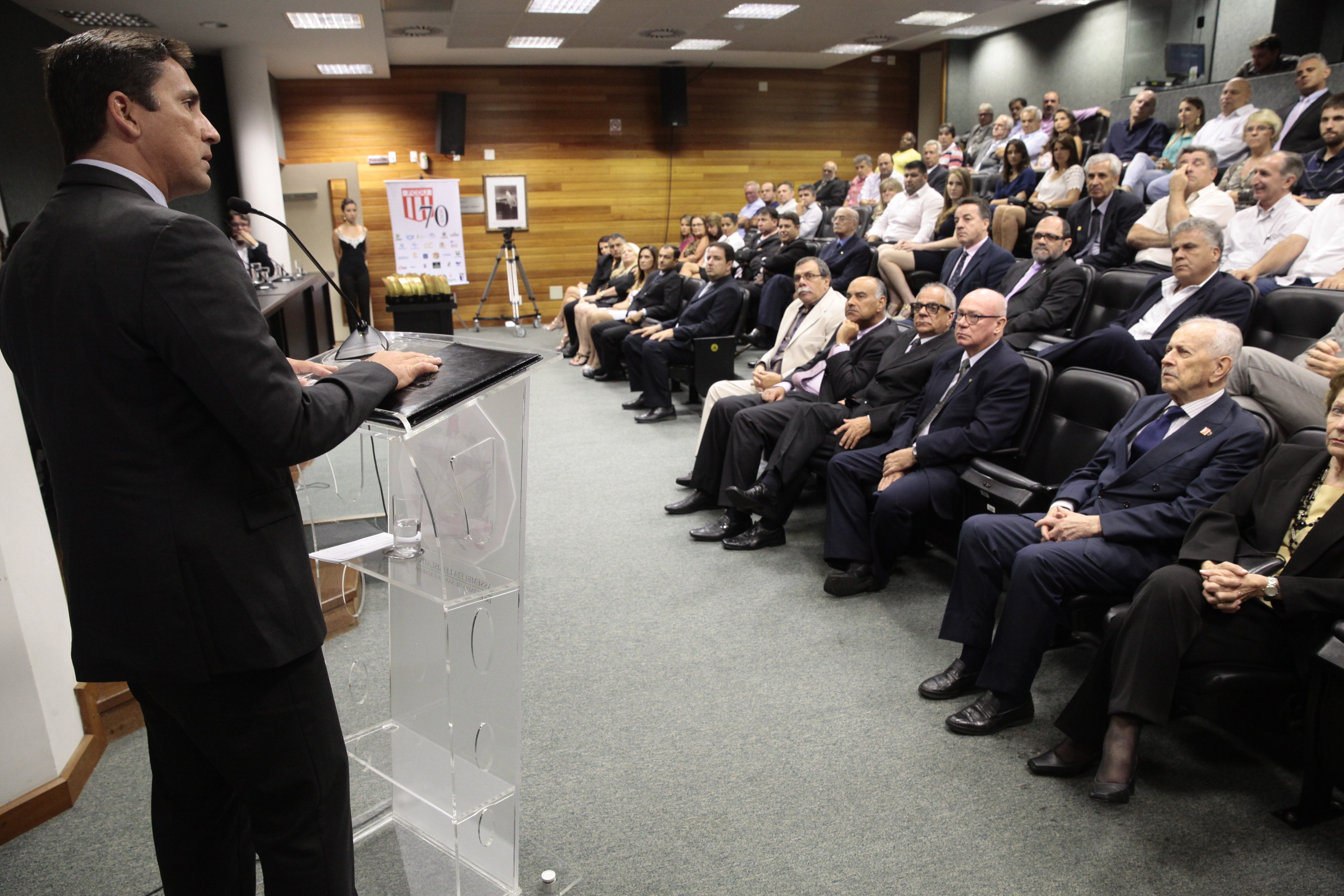 Solenidade alusiva aos 70 anos da Federação Catarinense do Desporto Universitário (FCDU). Foto: Miriam Zomer/Agência AL