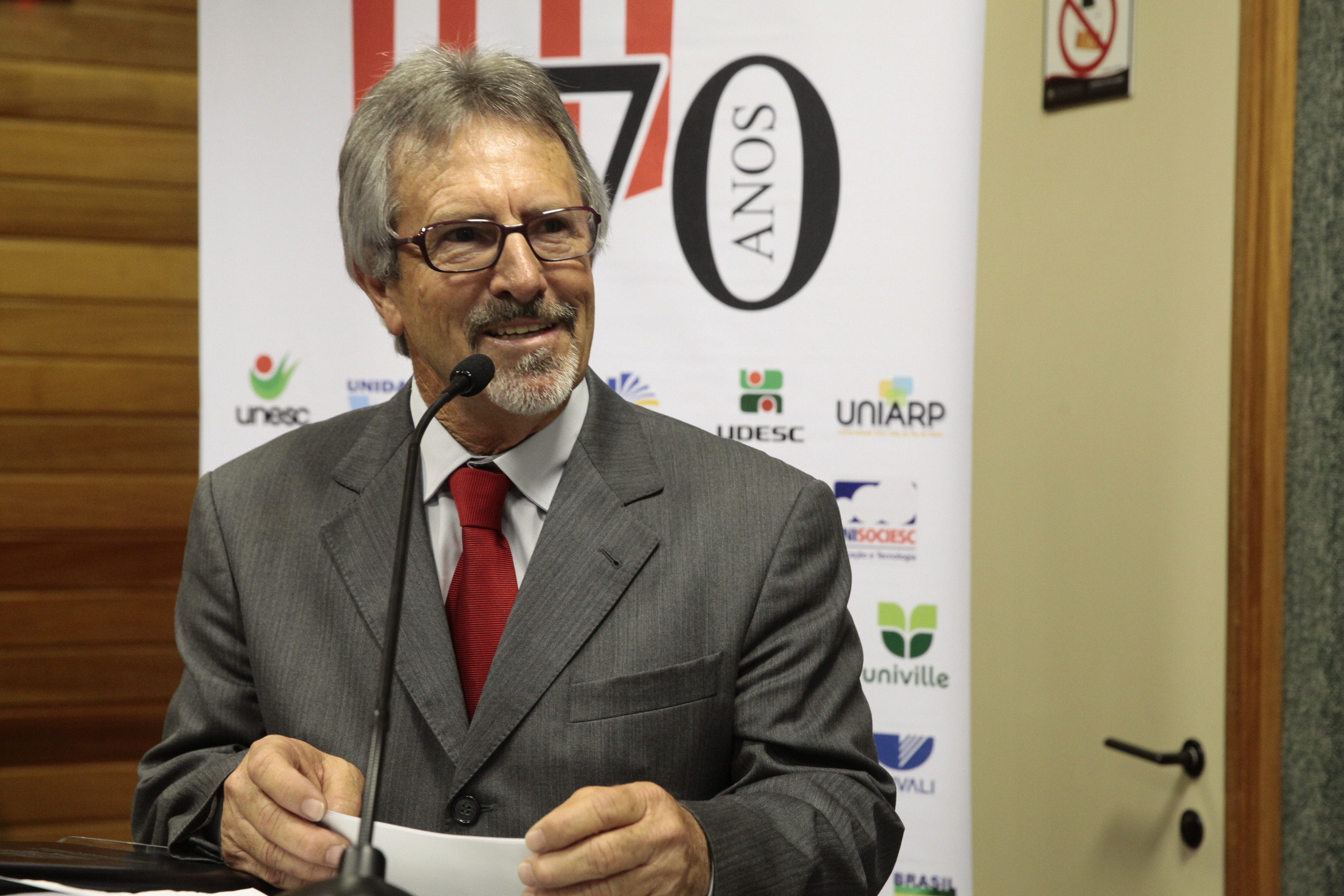 Solenidade alusiva aos 70 anos da Federação Catarinense do Desporto Universitário (FCDU). Foto: Miriam Zomer/Agência AL