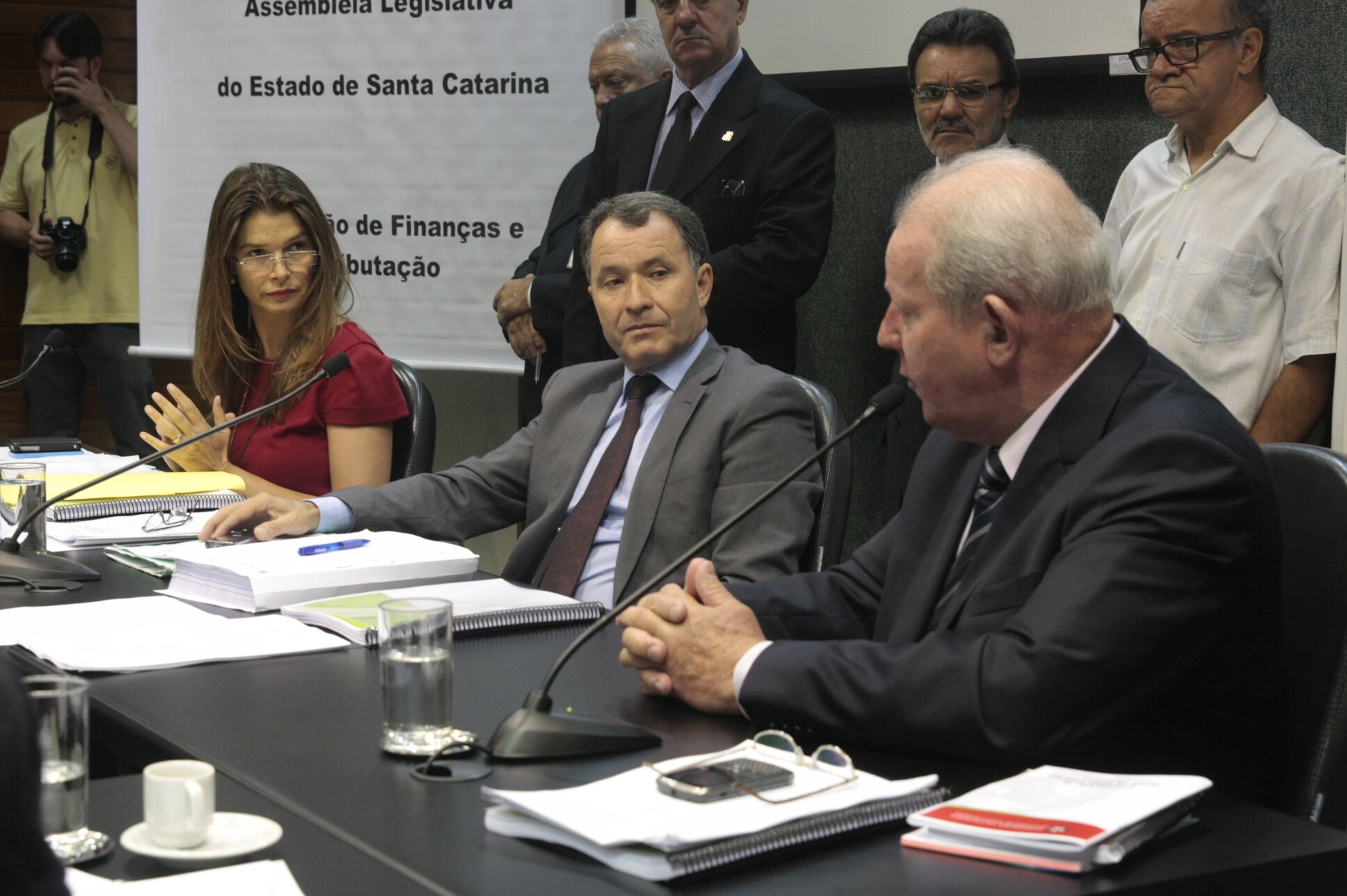 Parlamentares aprovaram, na Comissão de Finanças, orçamento do Estado para 2015. FOTOS: Yuri Santos/Agência AL