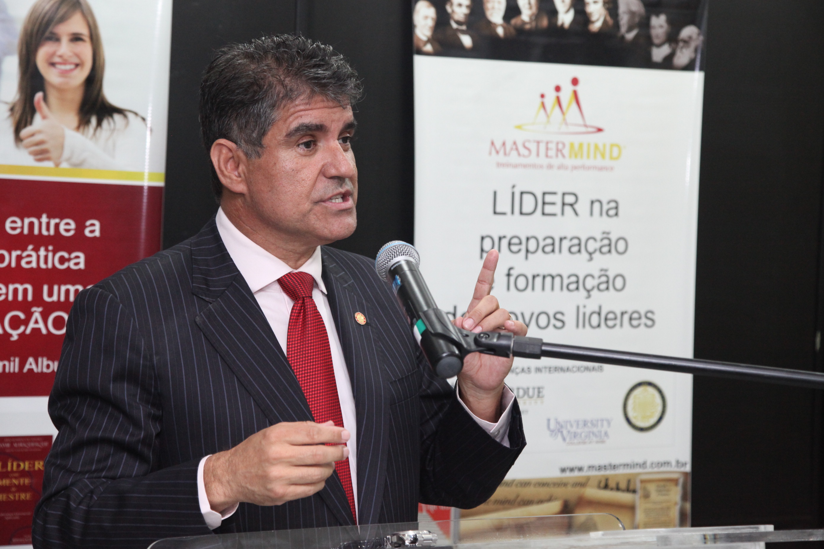 Lançamento do livro Como Pagar Contas com a Mente. Foto: Fábio Queiroz / Agência AL