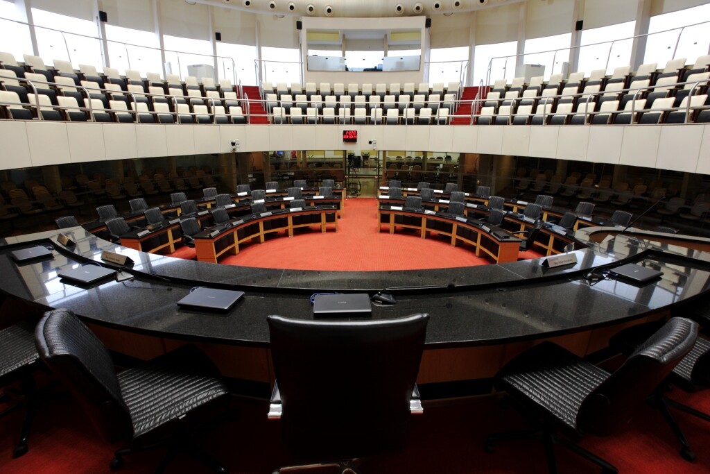Plenário da Assembleia receberá ao menos 13 novos nomes em 2015. FOTO: Carlos Kilian/Agência AL