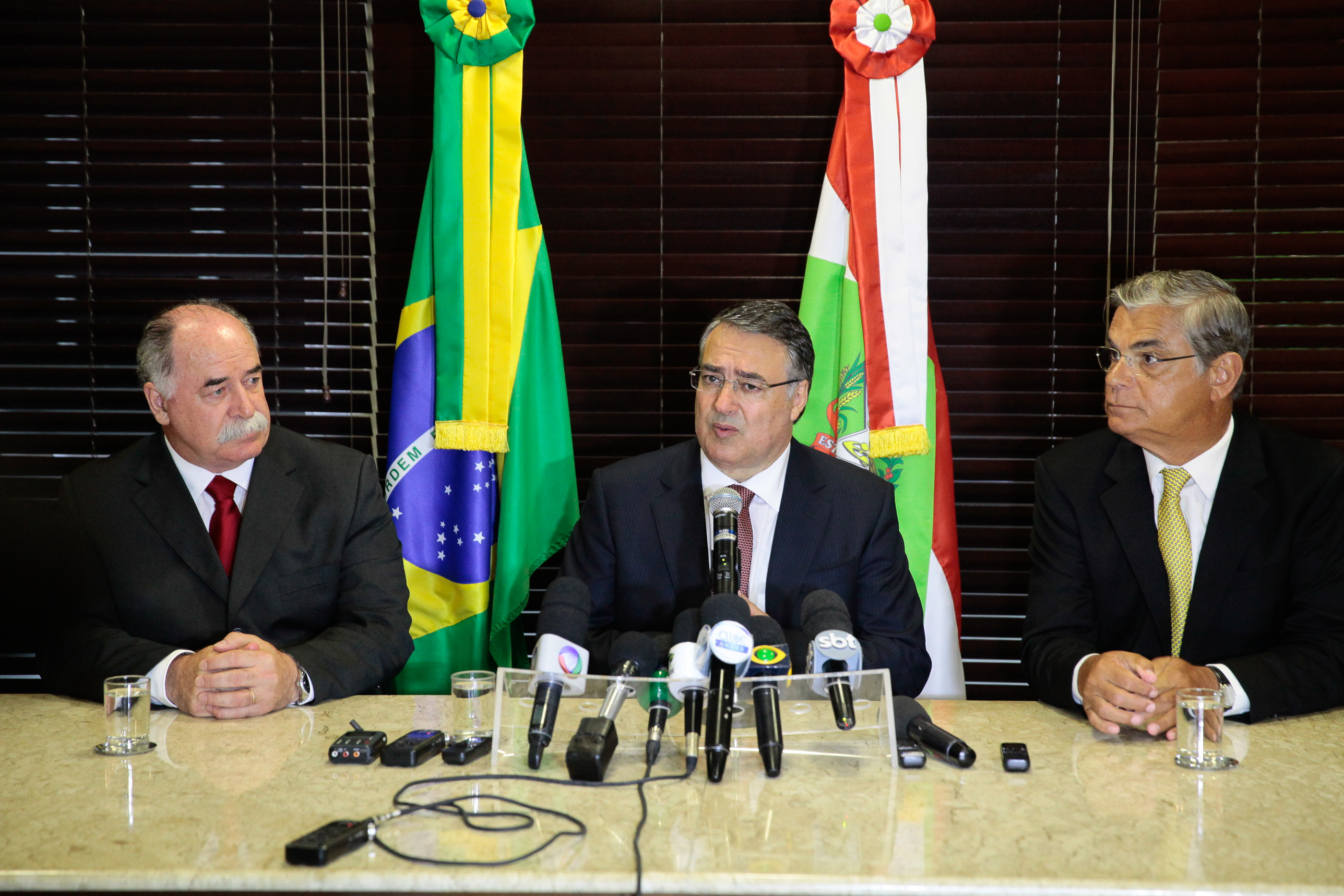 Coletiva com o Governador Raimundo Colombo. Foto: Miriam Zomer/Agência AL