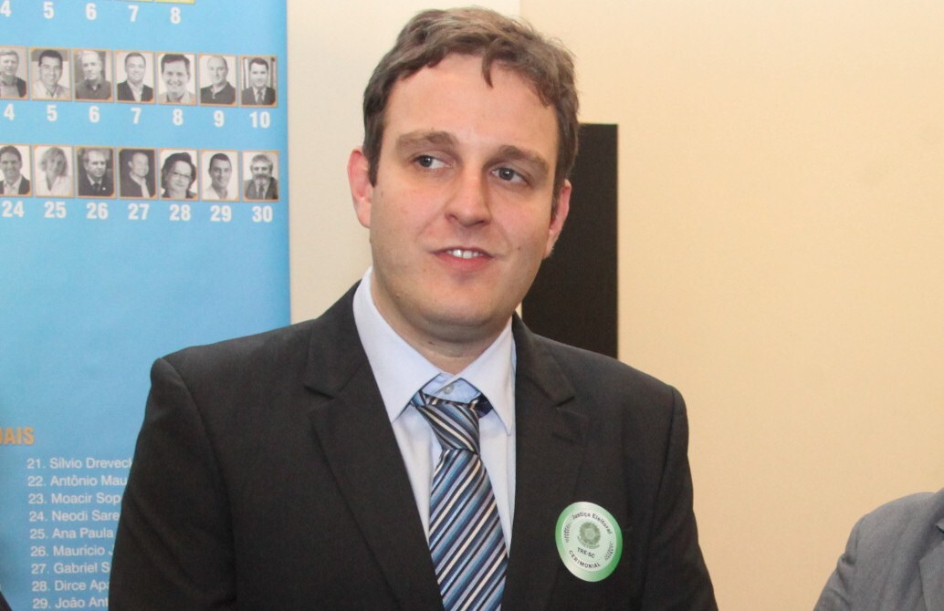 Representante do Sul, Ricardo Guidi assume seu primeiro cargo eletivo