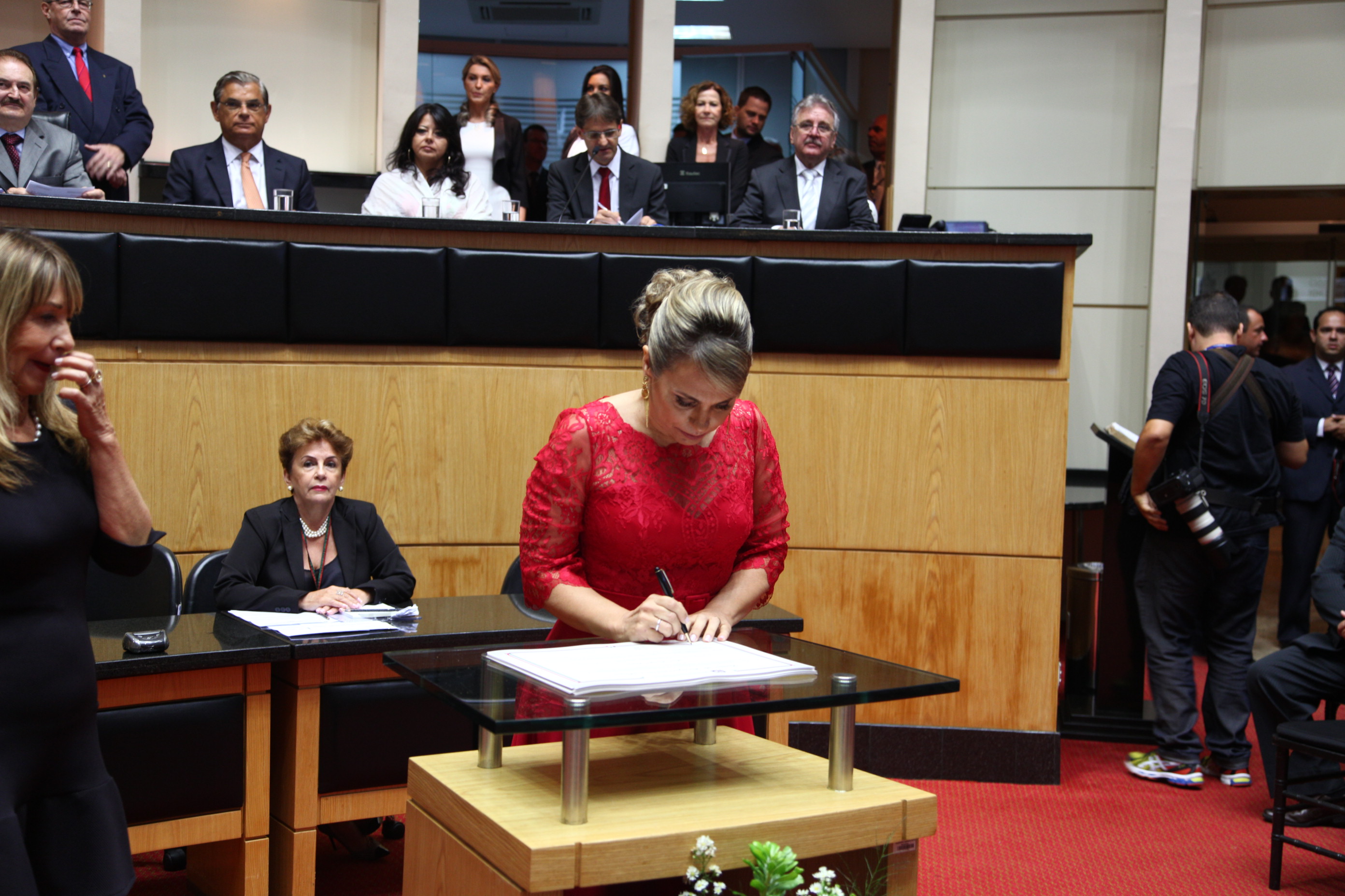 Juramento, Assinatura e Posse dos Deputados. Dep. Ana Paula Lima (PT) - Foto: Solon Soares/Agência AL