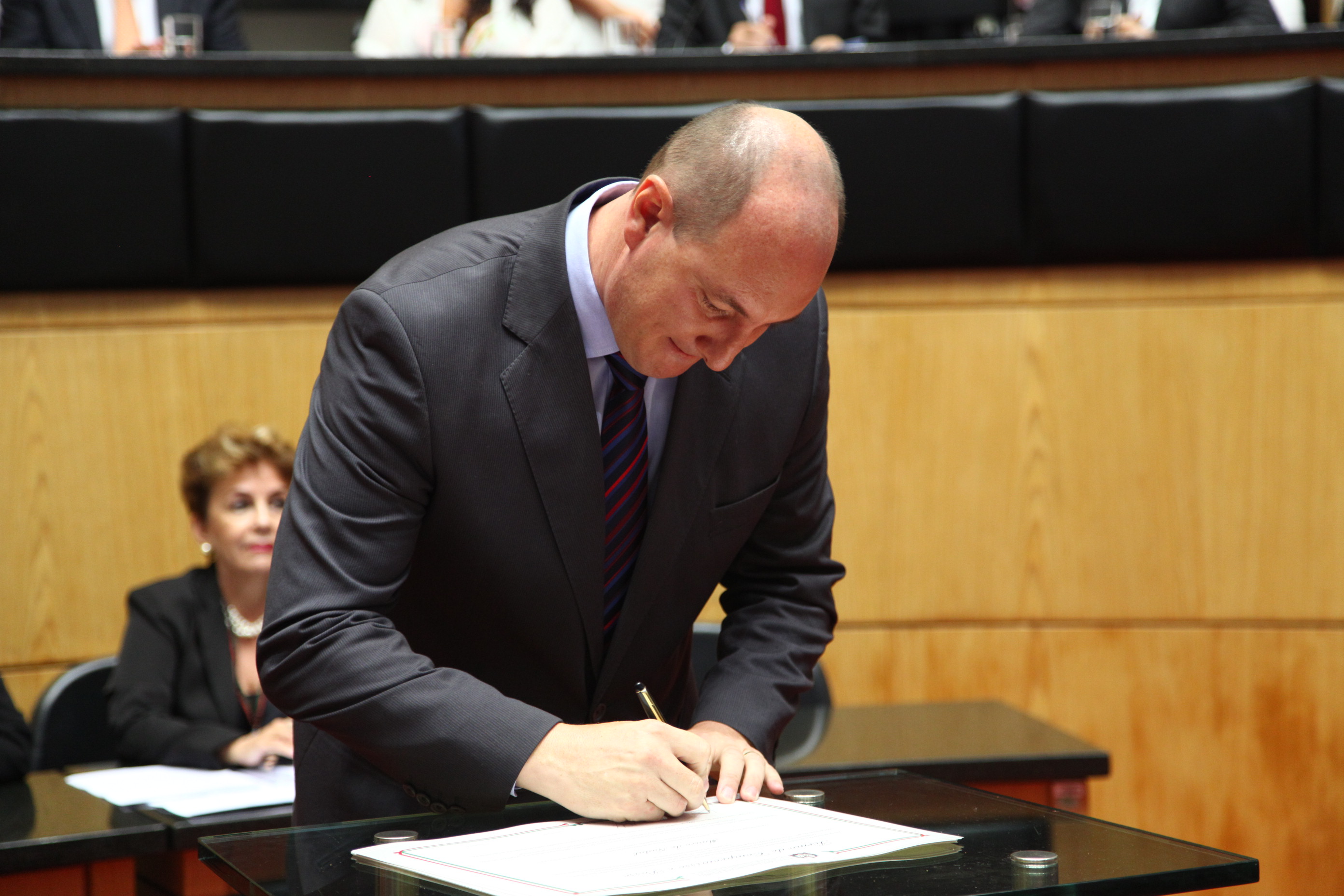 Juramento, Assinatura e Posse dos Deputados. Dep. Mauro de Nadal (PMDB) Foto: Solon Soares/Agência AL