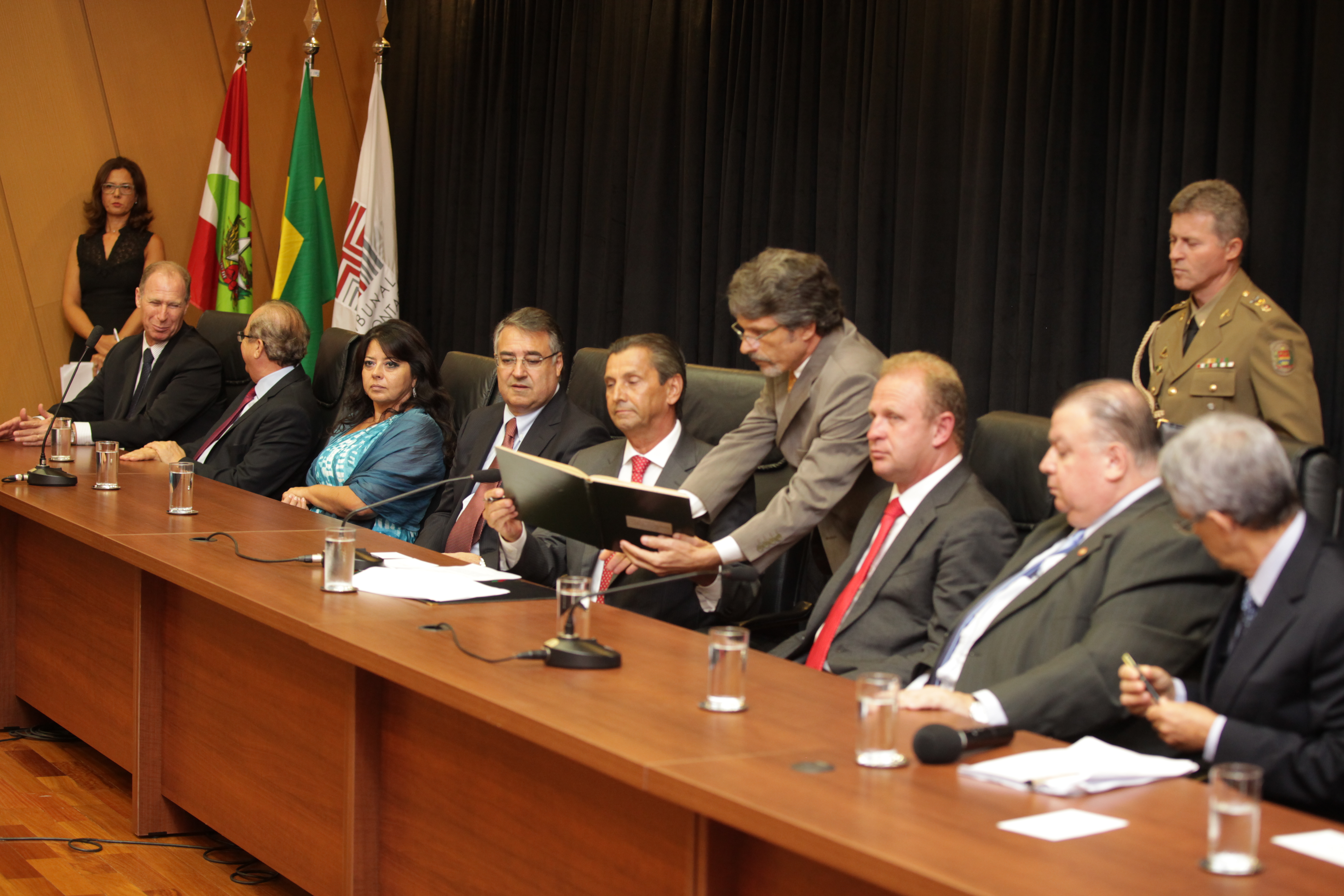 Posse do novo Presidente do Tribunal de Contas do Estado. Foto: Carlos Kilian/Agência AL