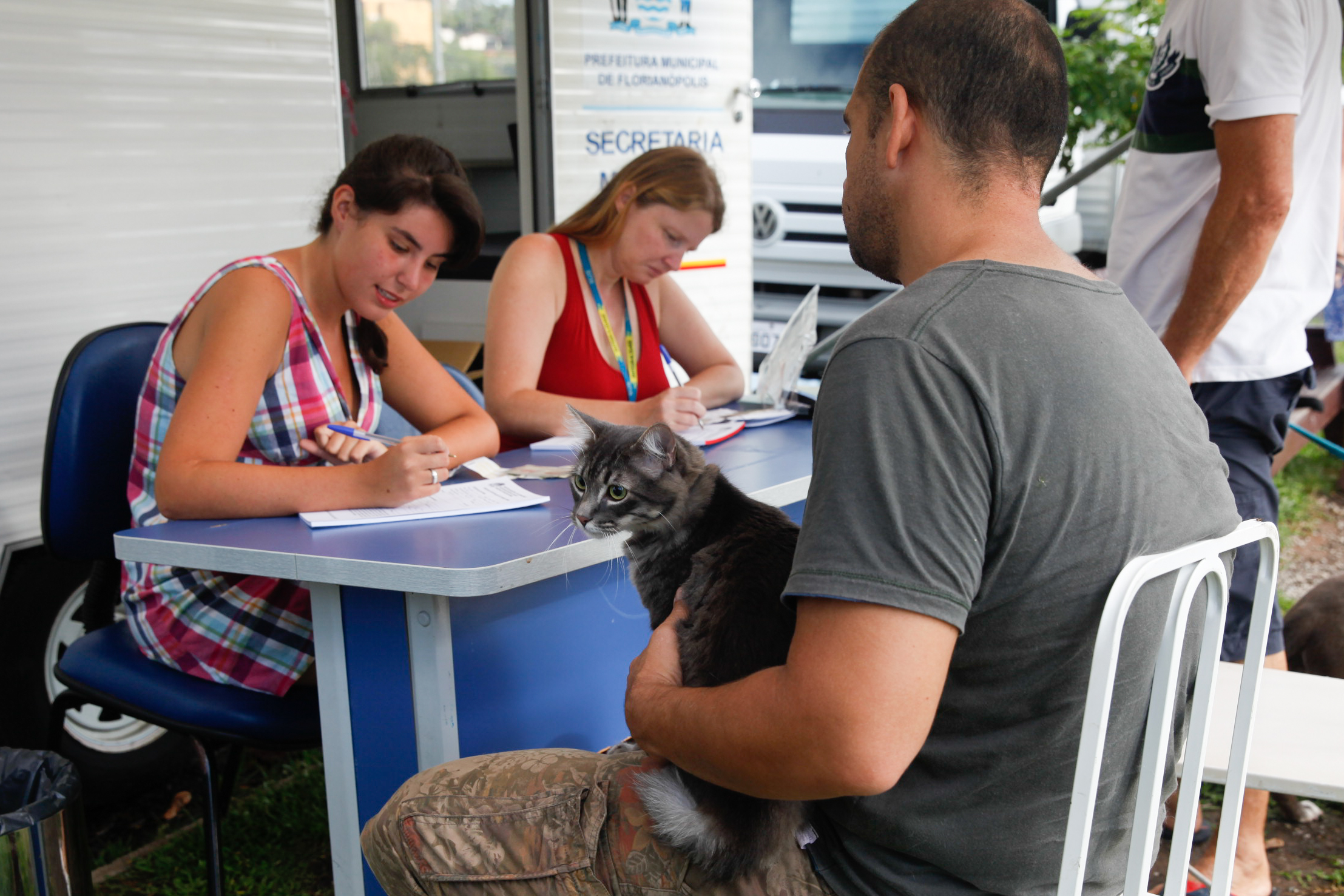 Aplicação de Microchips em Animais Domésticos - Foto: Juliana Stadnik / Agência AL