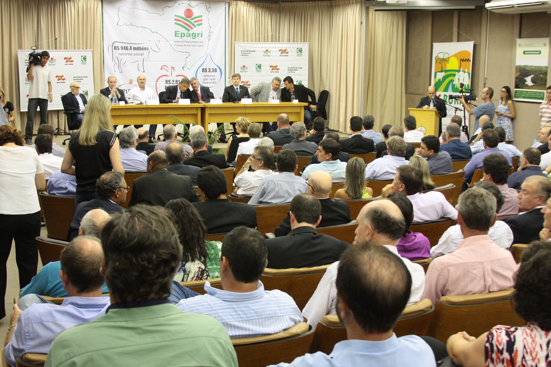 Posse do novo Secretário de Agricultura, Moacir Sopelsa. Foto: Eduardo Guedes de Oliveira / Agência AL