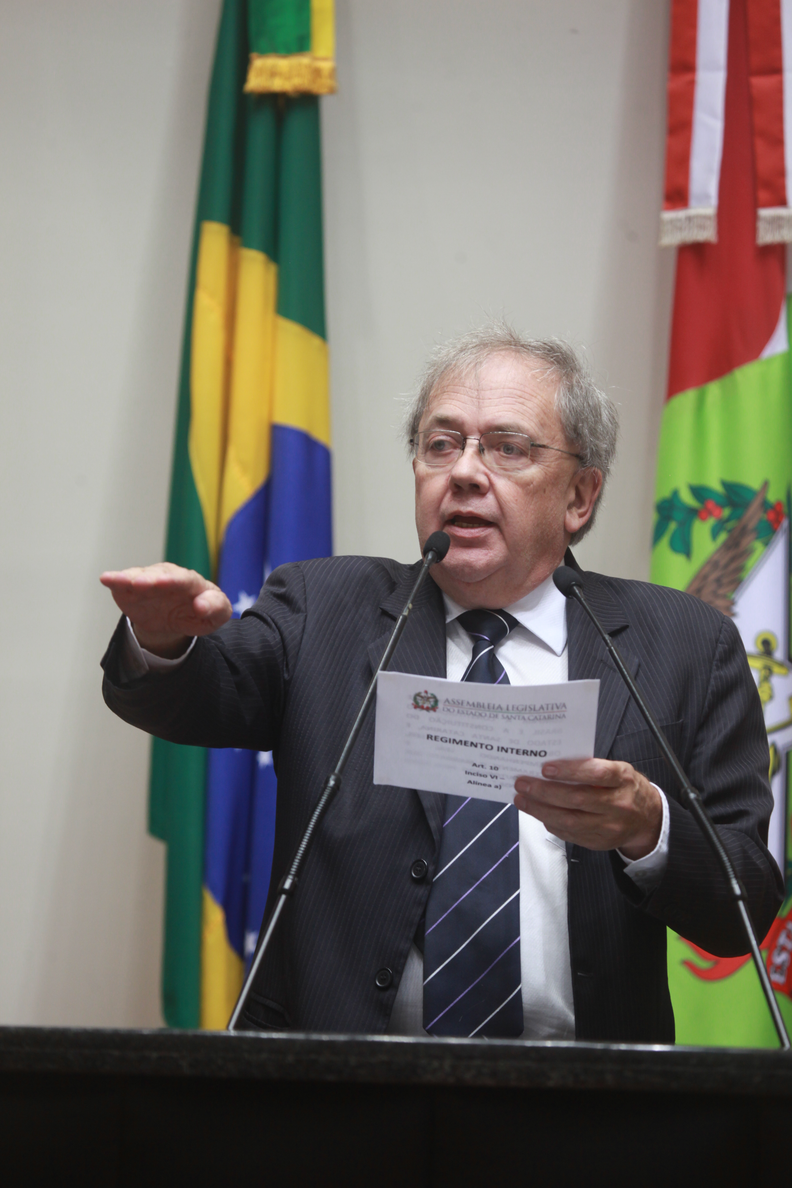 Sessão de Posse dos Suplentes. Deputado Carlos Fernando Coruja (PMDB). Foto: Carlos Kilian/Agência AL