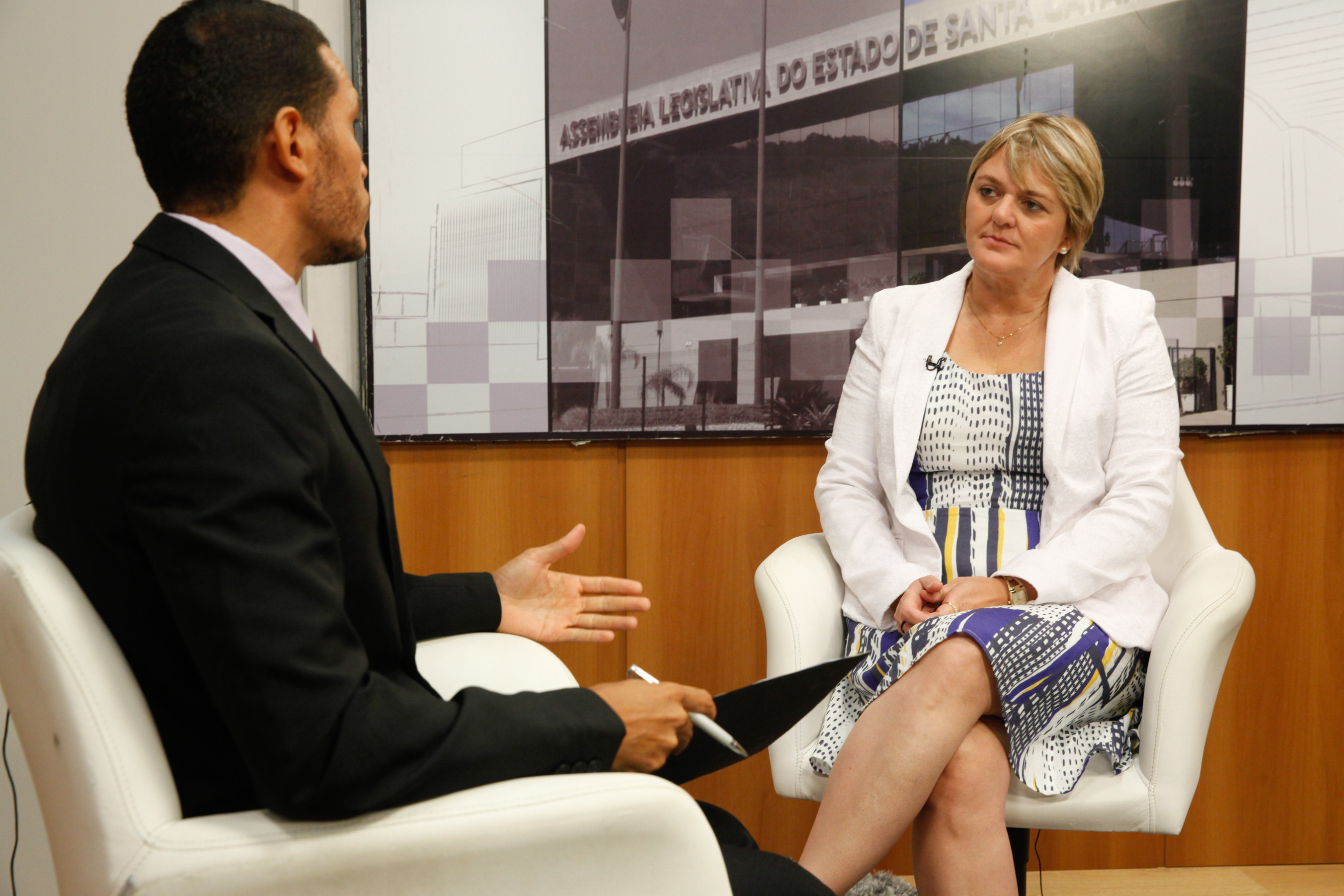 Fala Deputado - Luciane Carminatti (PT) - Foto: Juliana Stadnik / Agência AL