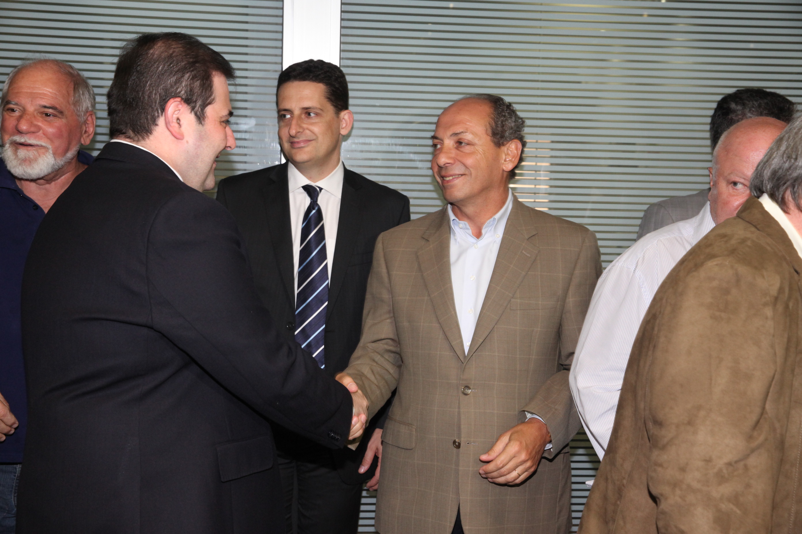 Carlos Chiodini toma posse como Secretário Estadual de Desenvolvimento Econômico Sustentável. Foto: Fábio Queiroz / Agência AL