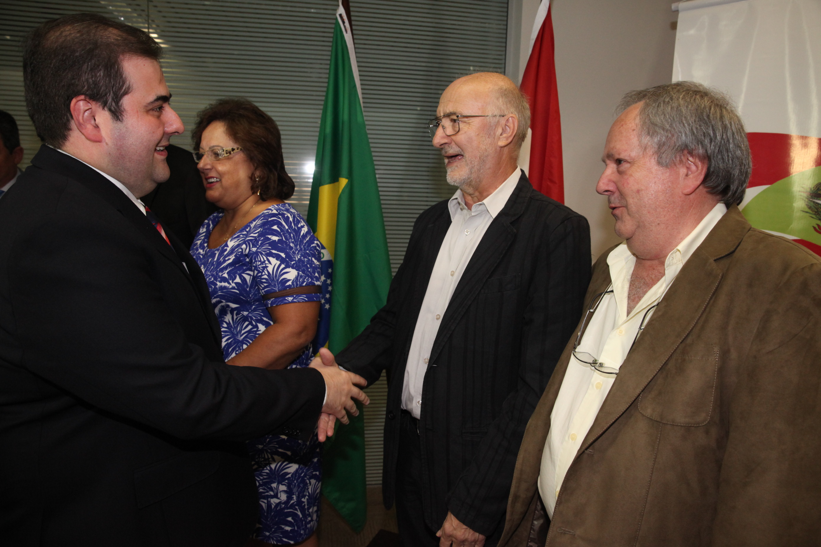 Carlos Chiodini toma posse como Secretário Estadual de Desenvolvimento Econômico Sustentável. Foto: Fábio Queiroz / Agência AL
