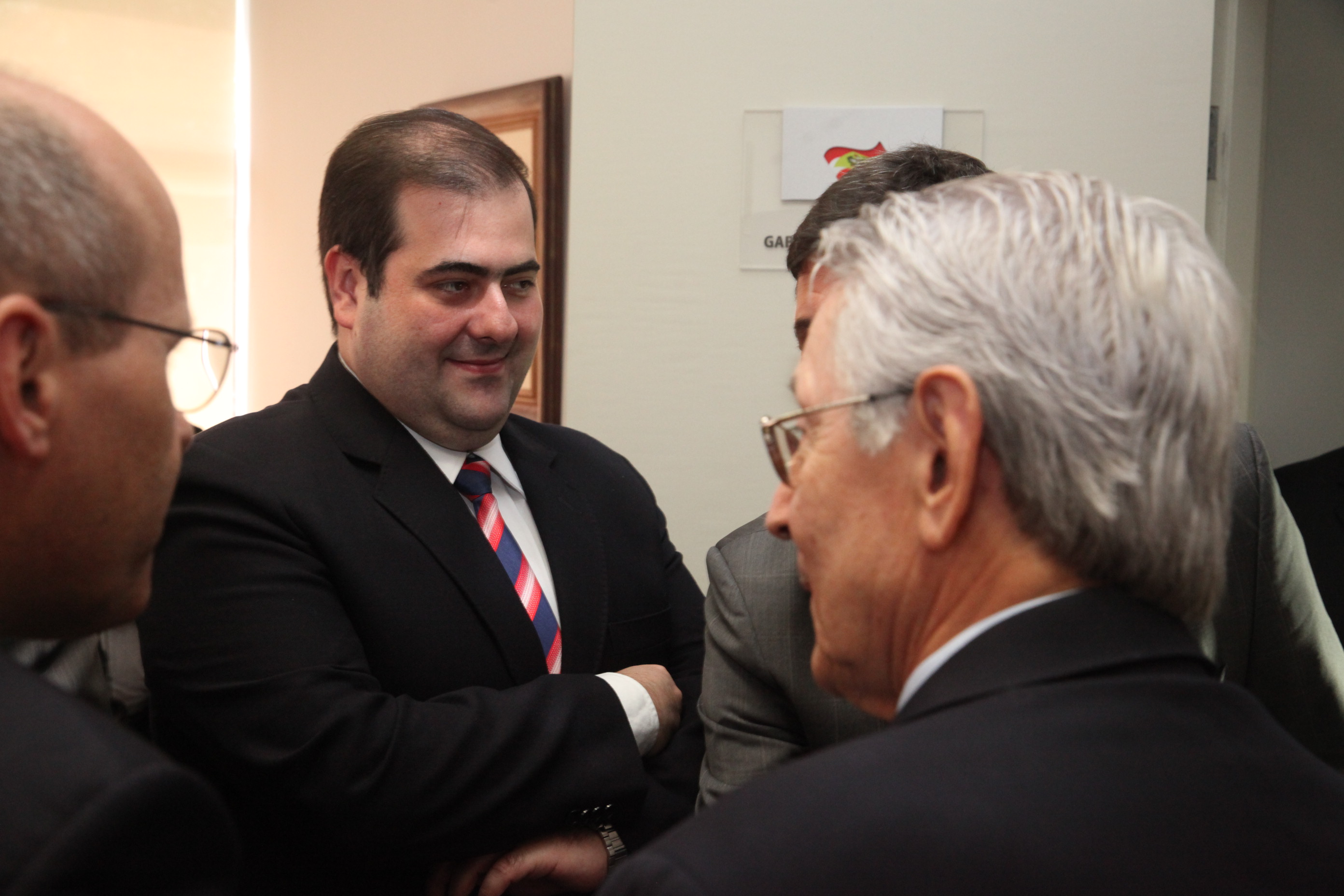Carlos Chiodini toma posse como Secretário Estadual de Desenvolvimento Econômico Sustentável. Foto: Fábio Queiroz / Agência AL