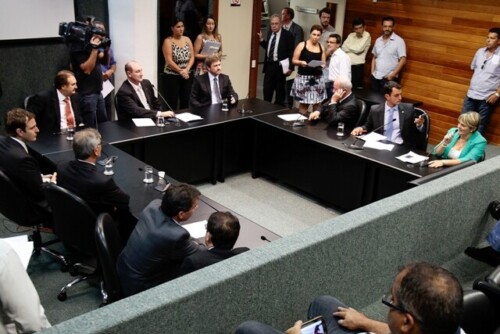 Líder da bancada, Luciane Carminatti assume comissões estratégicas