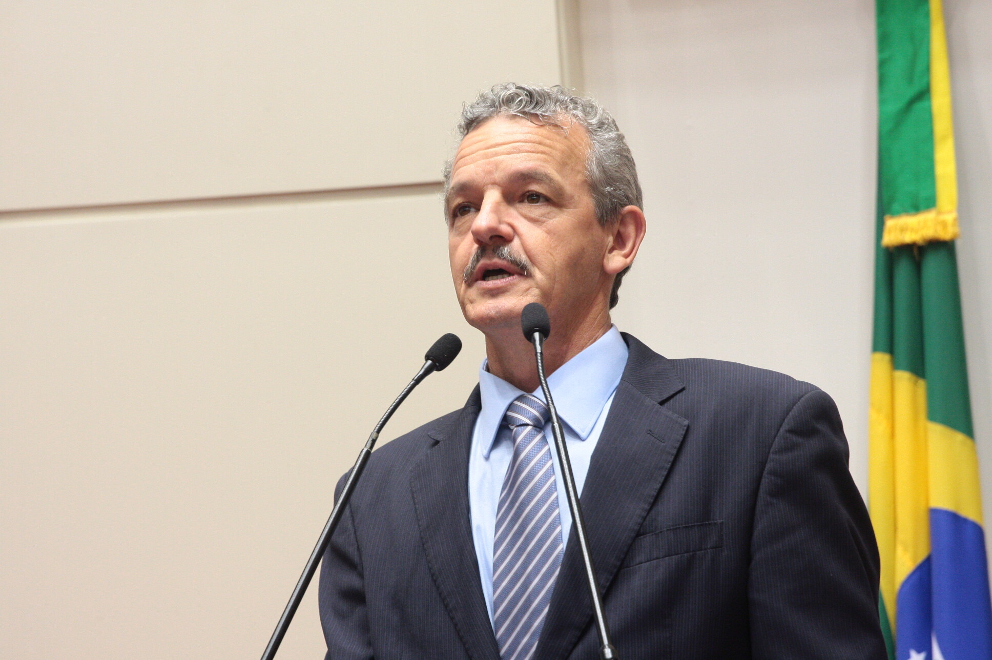 Reforma Política é apontada por Dresch como um desafio a ser superado